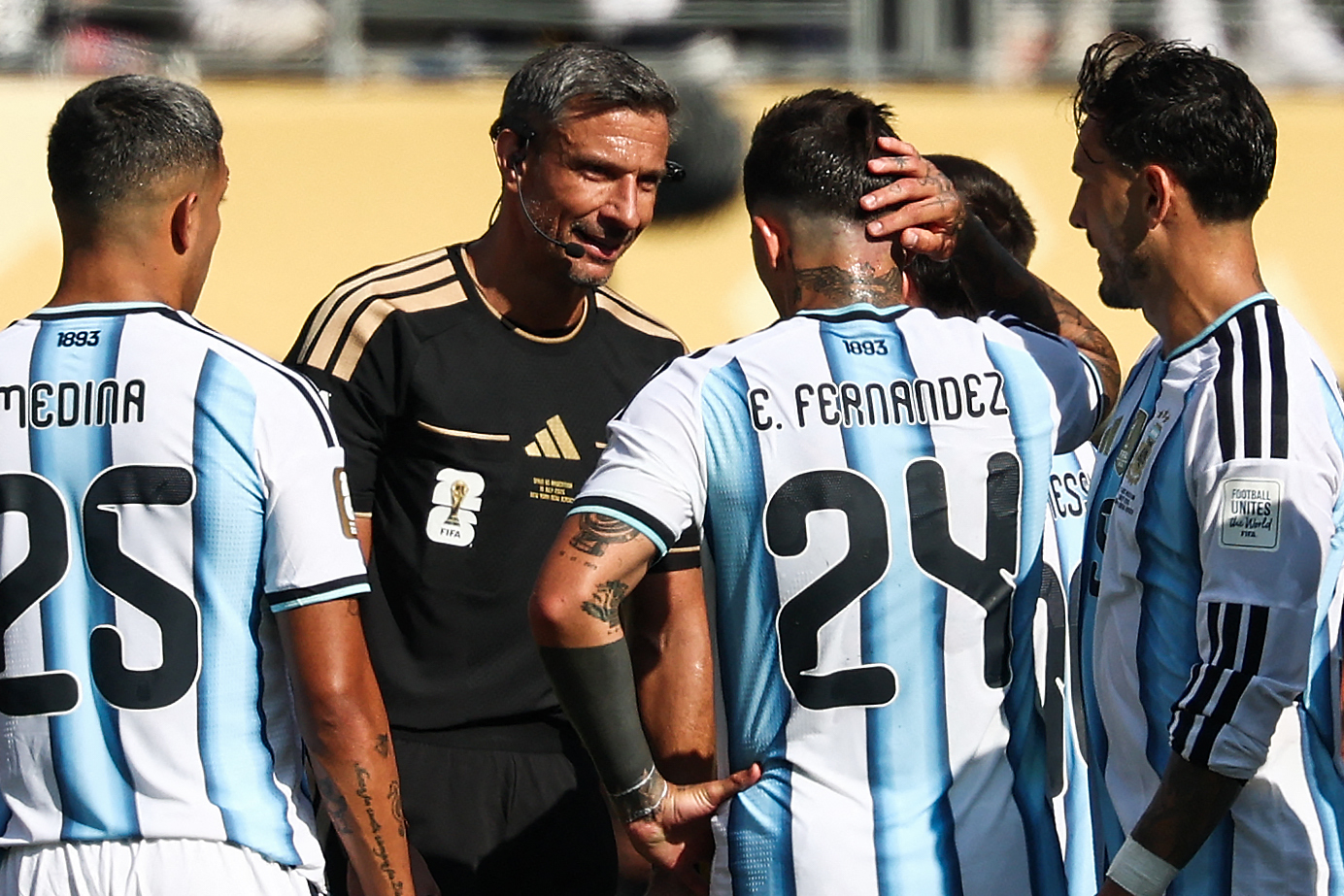 Árbitro da final da Copa do Mundo anuncia aposentadoria