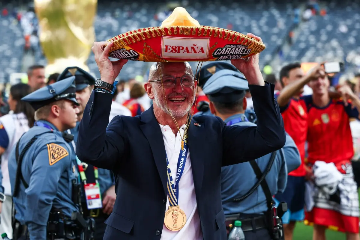 "Reis de todos os tempos": imprensa da Espanha celebra bicampeonato da Copa