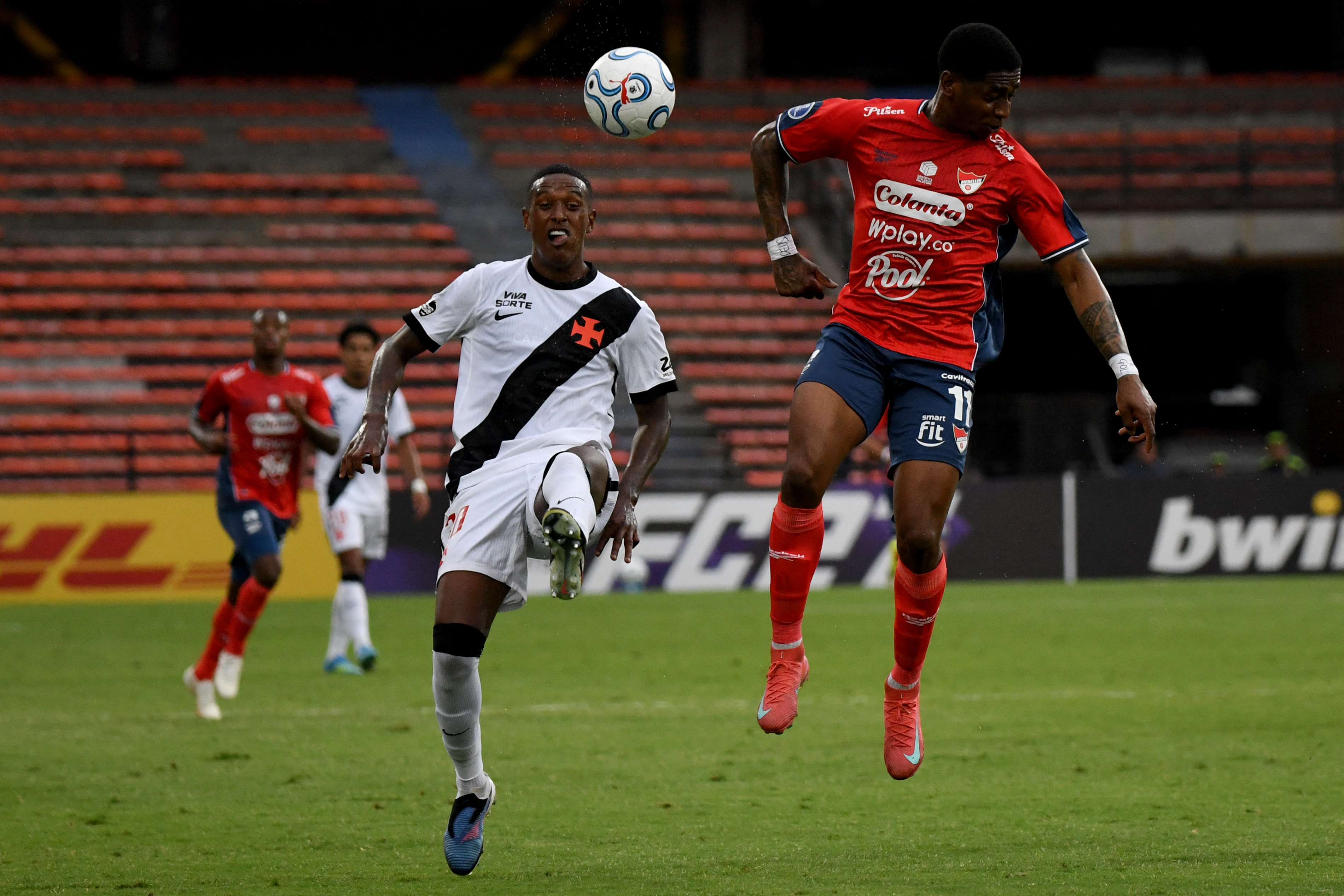 Vasco x Independiente Medellín pela Sul-Americana: veja prováveis escalações e onde assistir
