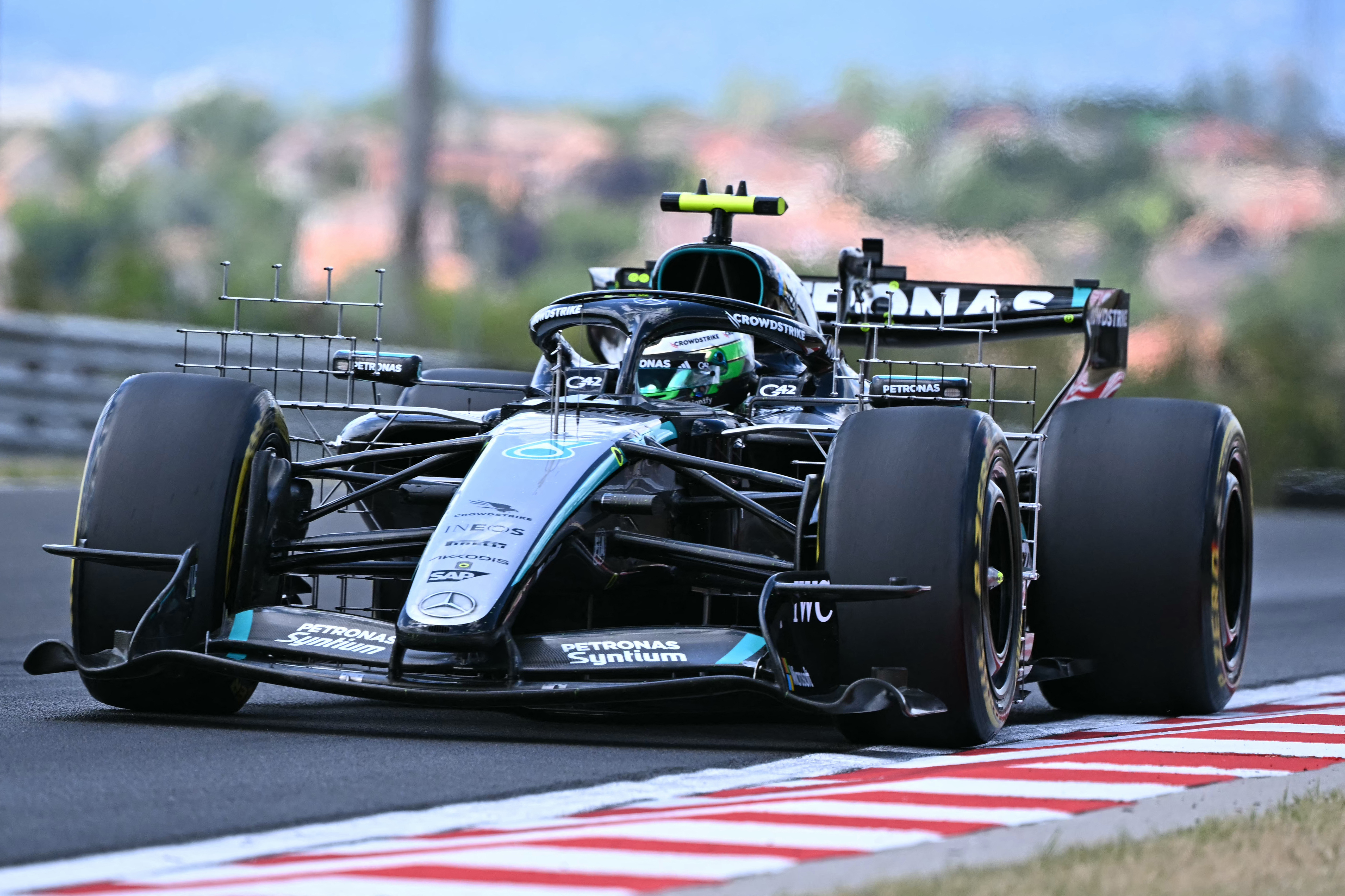 Veja as fotos do primeiro treino livre de Fórmula 1 no GP da Hungria