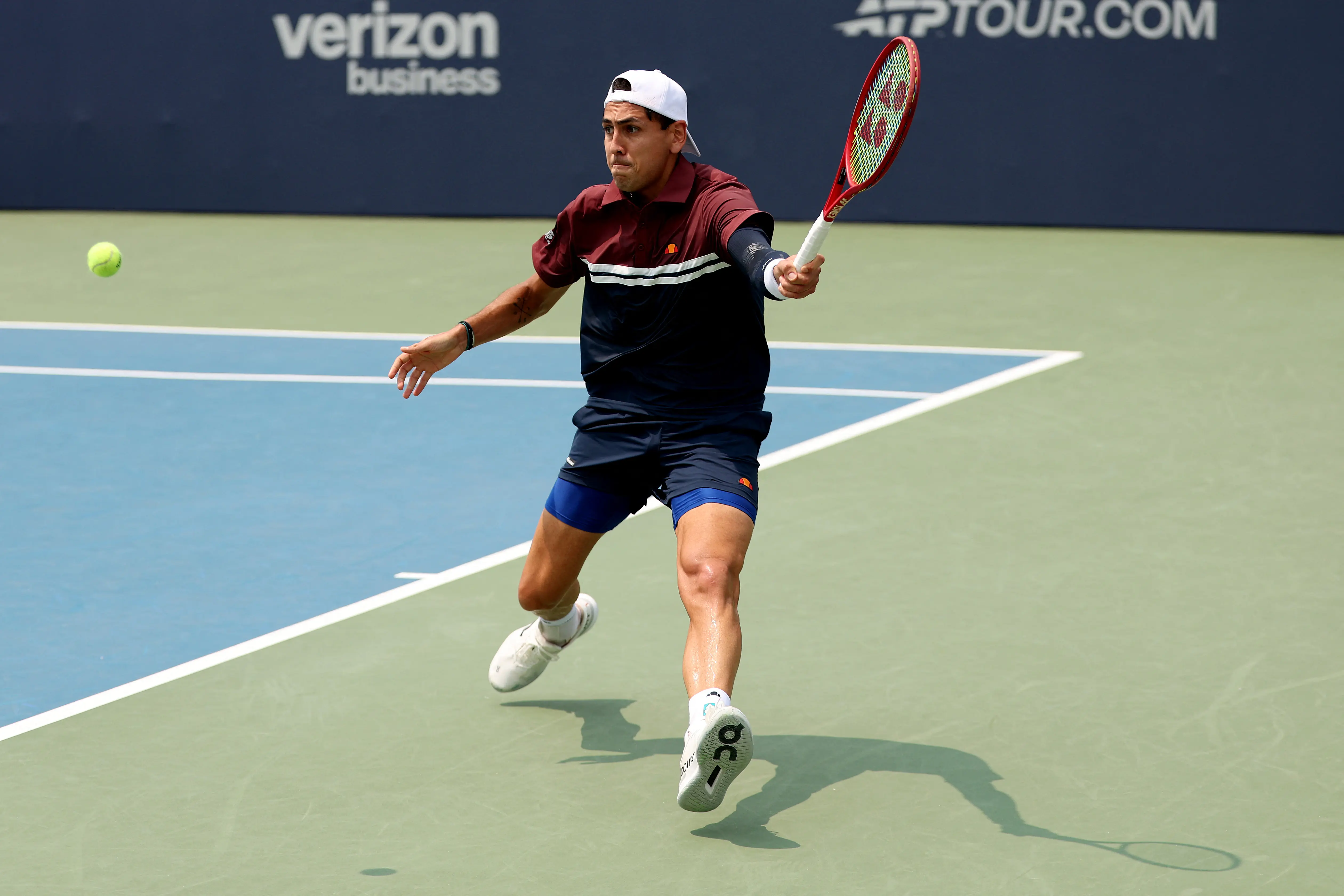 Tabilo avança às quartas de final em Washington; De Minaur vence jovem Cruz Hewitt