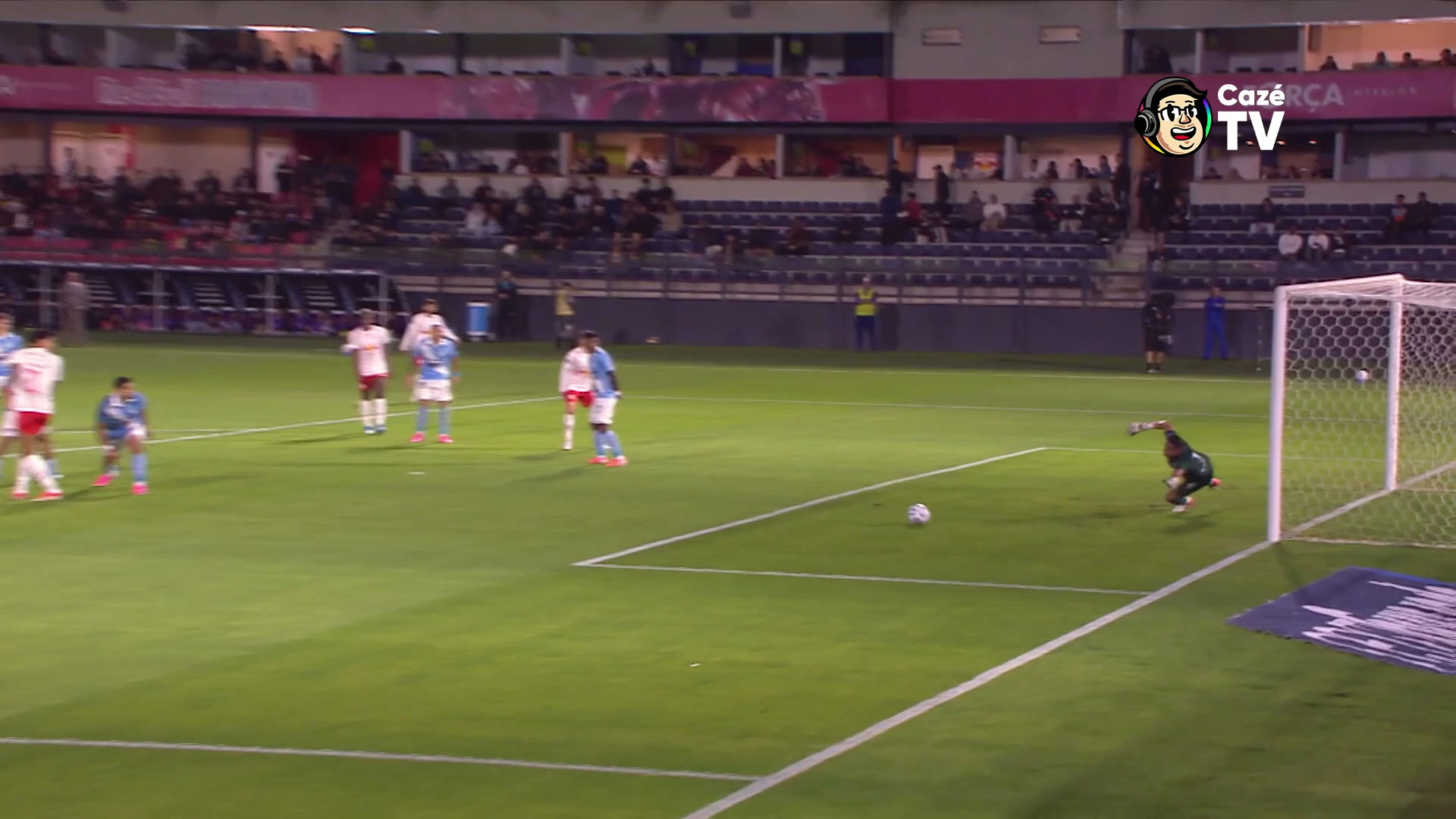 Melhores momentos da vitória do Bragantino sobre o Sporting Cristal pela Sul-Americana