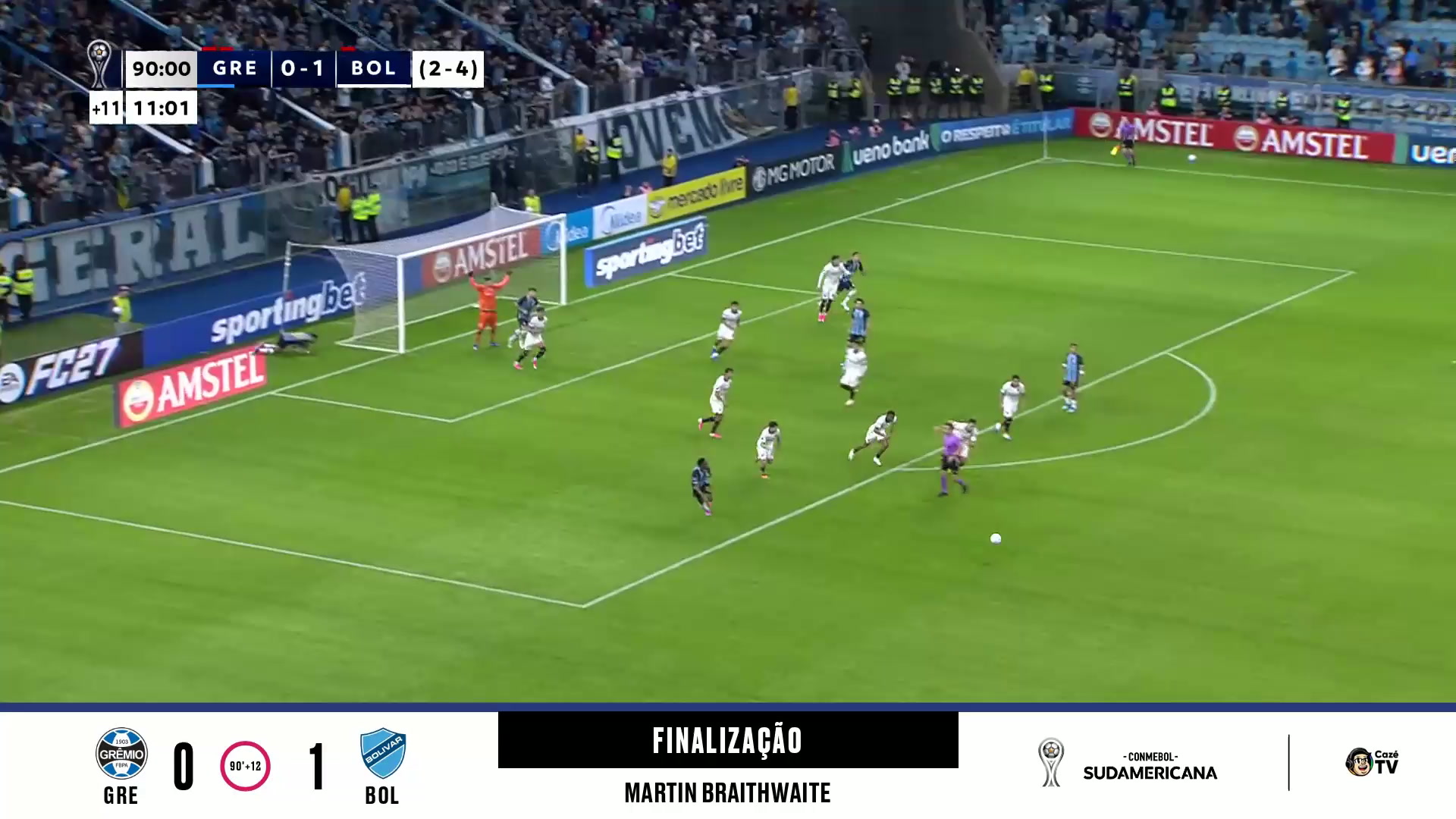 Inacreditável! Braithwaite finaliza na trave dentro da pequena área nos acréscimos; confira
