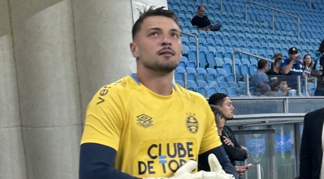 Grando lamenta erros do Grêmio em eliminação precoce: “Não tem como voltar atrás”