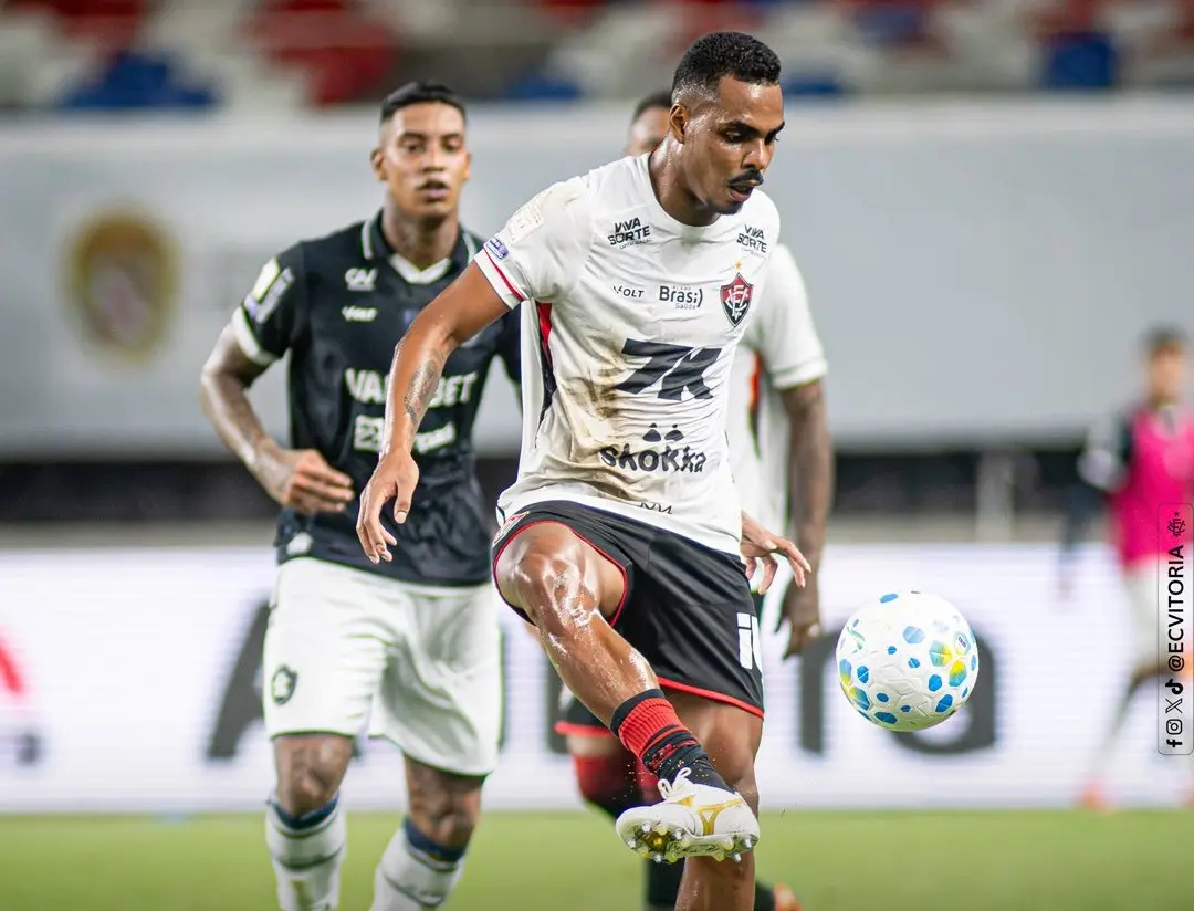 Remo bate o Vitória em casa e fica a um ponto de sair da zona de rebaixamento do Brasileirão