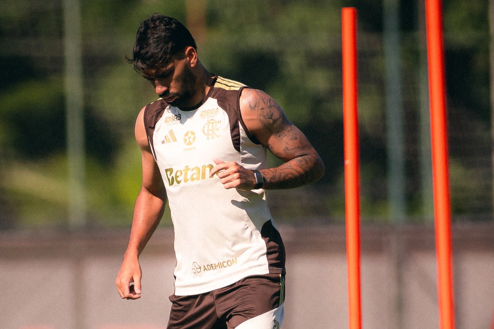 Após se recuperar de lesão, Paquetá viaja com o Flamengo para enfrentar o Inter; veja relacionados