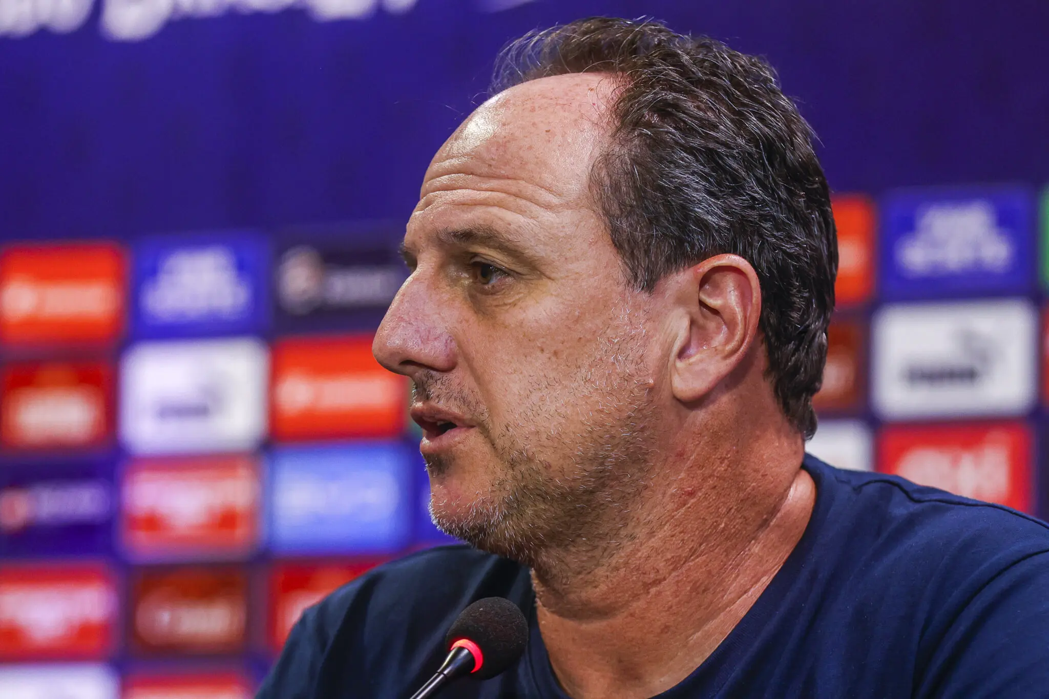 Rogério Ceni valoriza vitória do Bahia e destaca trabalho de intertemporada