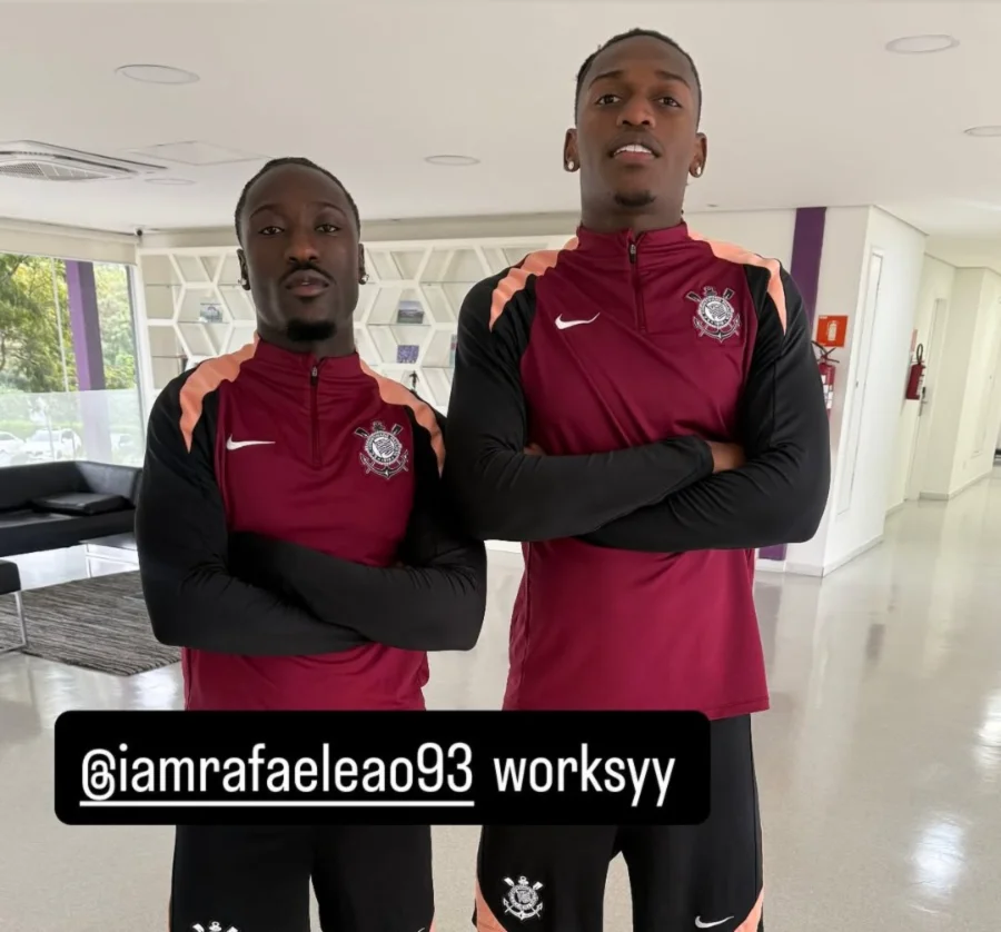 Rafael Leão craque da seleção portuguesa treina no CT do Corinthians durante férias no Brasil
