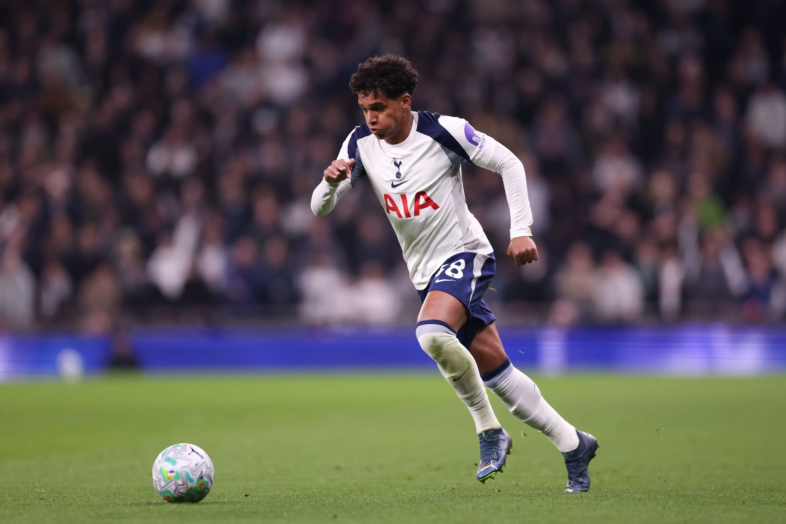 Ex-Santos, Souza é o único lateral esquerdo indicado ao Golden Boy
