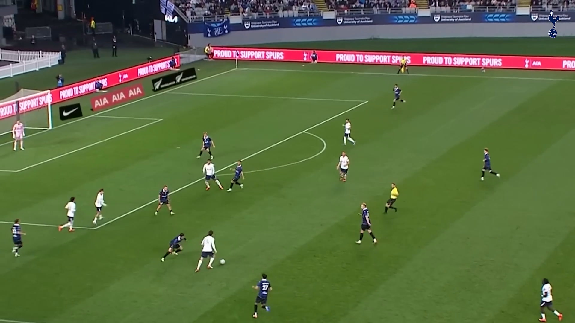 Richarlison e Scarlett comandam vitória do Spurs sobre o Auckland