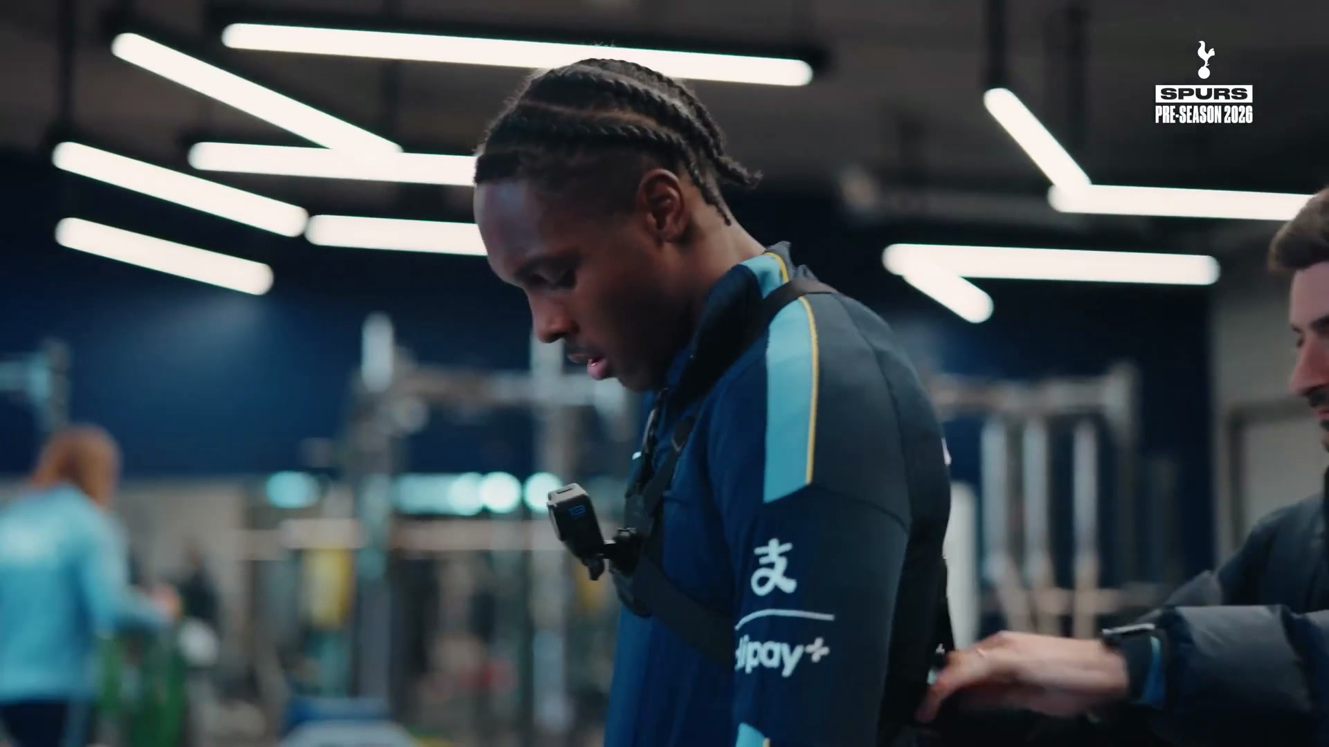 A câmera corporal de Tel leva você para dentro do treino do Tottenham