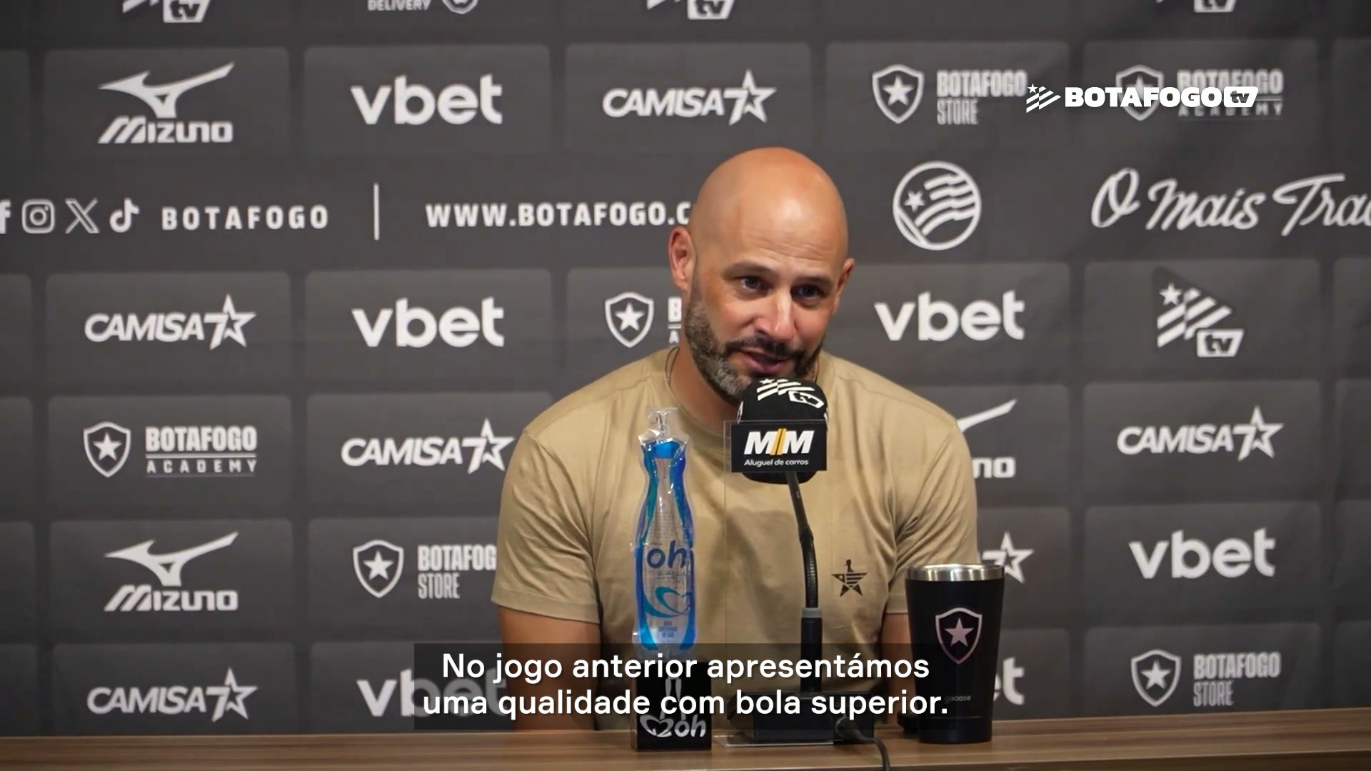 Franclim Carvalho exalta garra do Botafogo após vitória: “Fomos muito bravos e competentes”