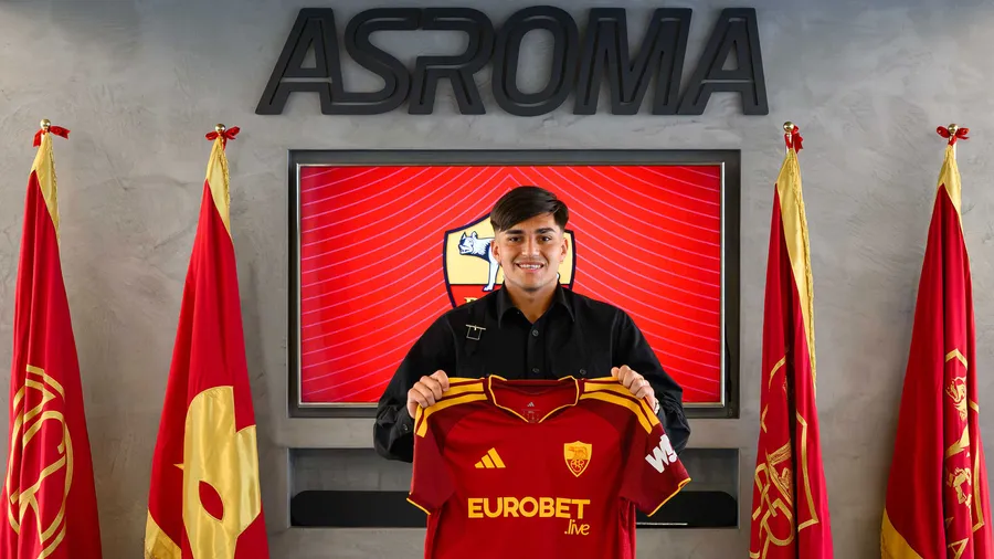 Roma contrata atacante argentino Santiago Castro