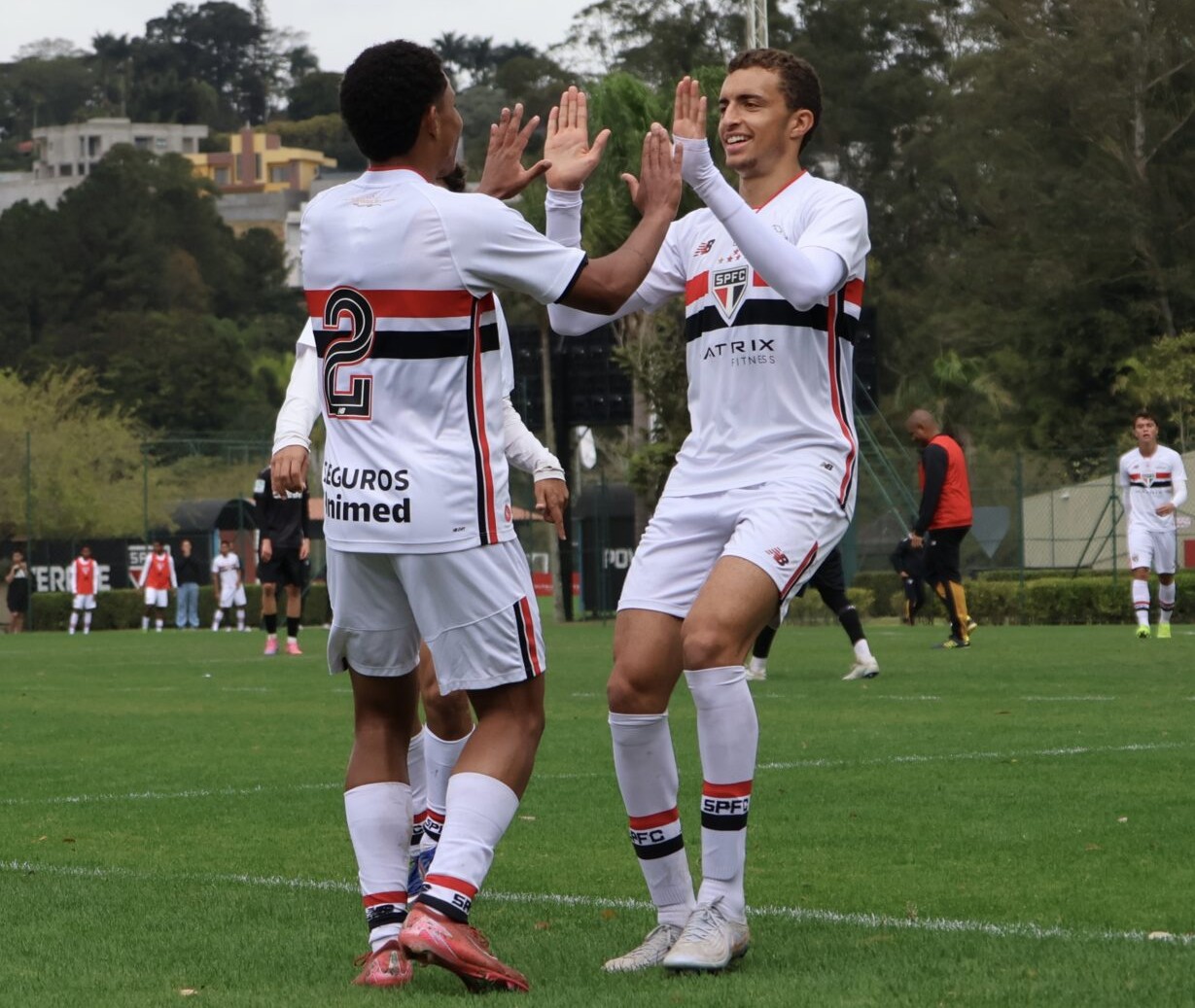 Sub-17 do São Paulo vence amistoso contra o Stuttgart