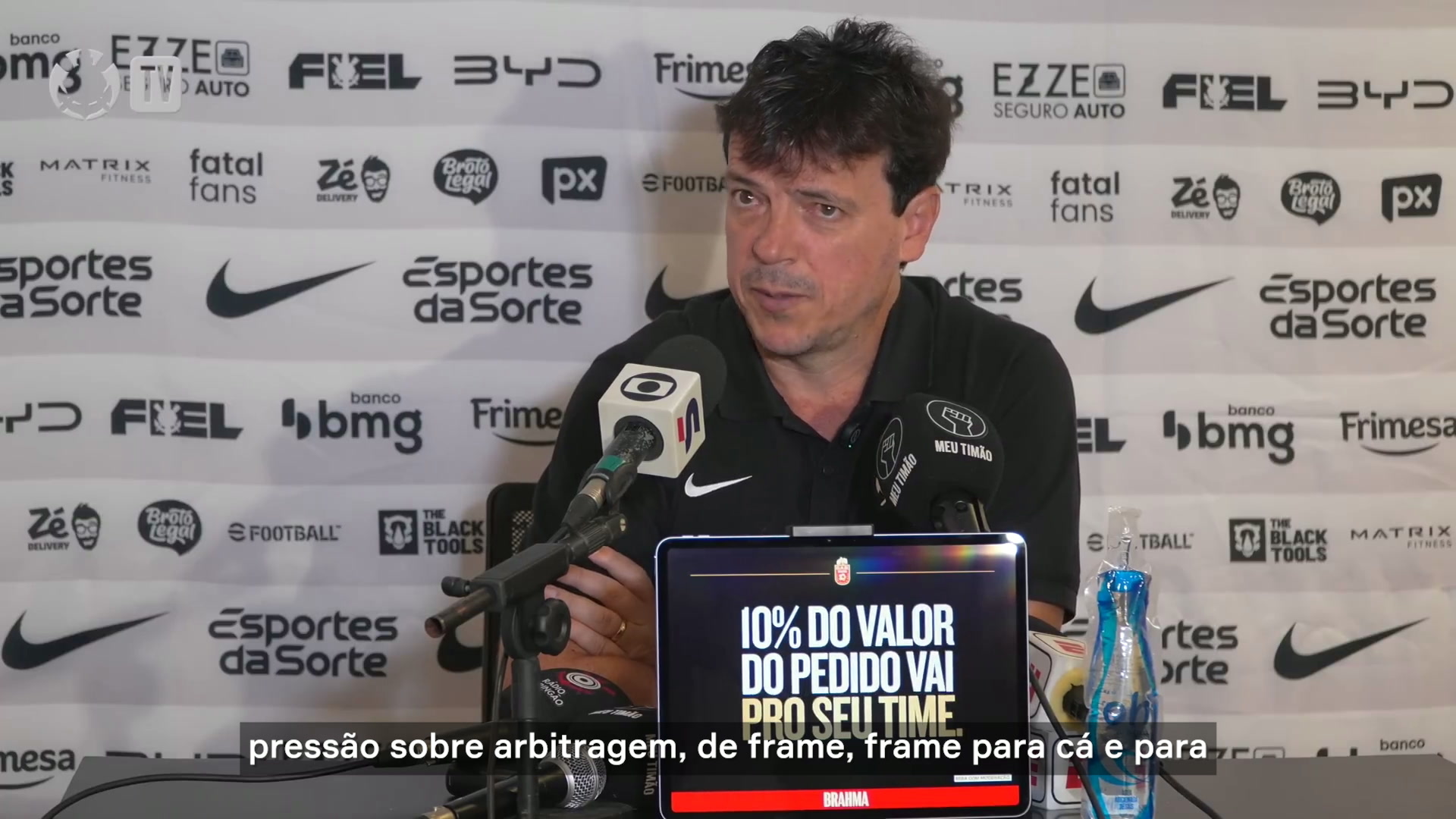 Fernando Diniz analisa mudanças na arbitragem pós Copa do Mundo
