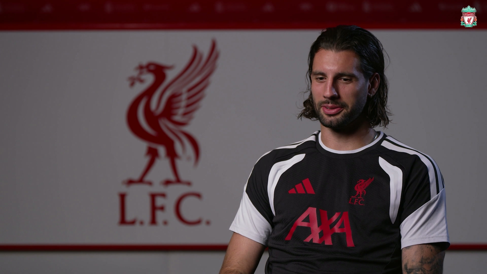 Szoboszlai revela suas ambições após renovar com o Liverpool FC