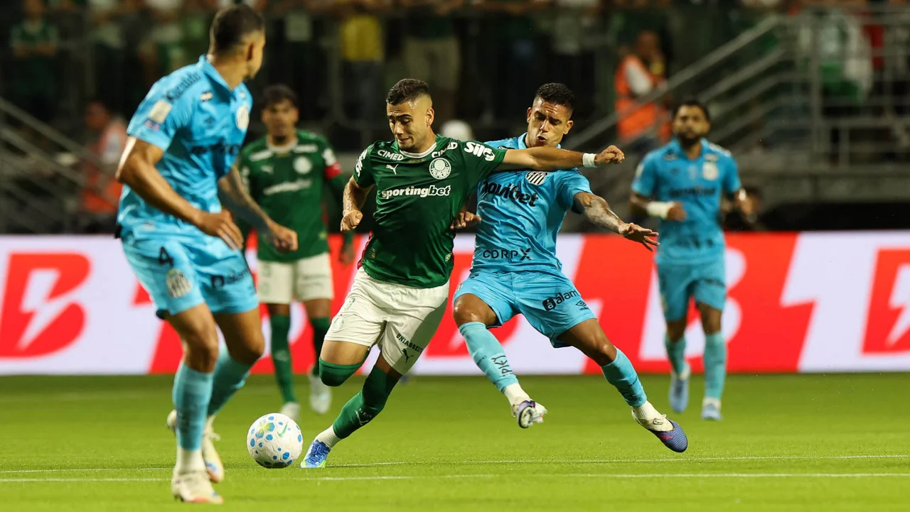 Em seu aniversário de 112 anos, Palmeiras recebe o Santos pelas quartas da Copa do Brasil