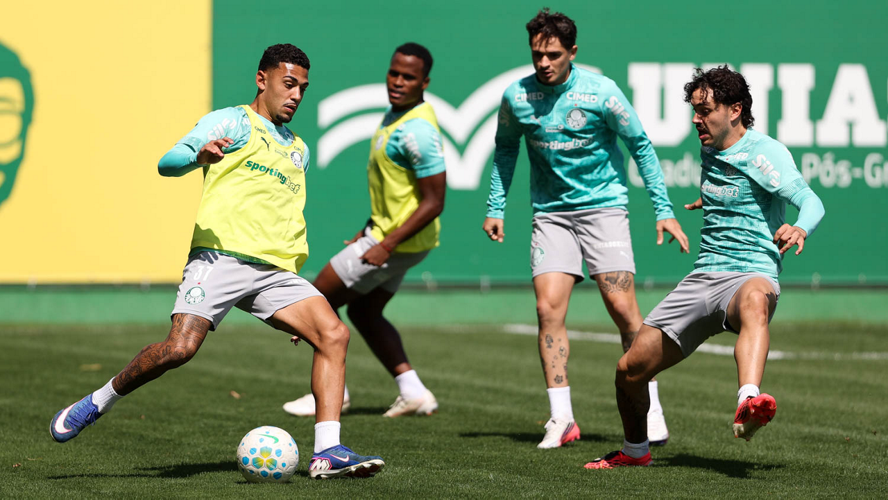 Veja galeria de fotos do treino do Palmeiras neste sábado
