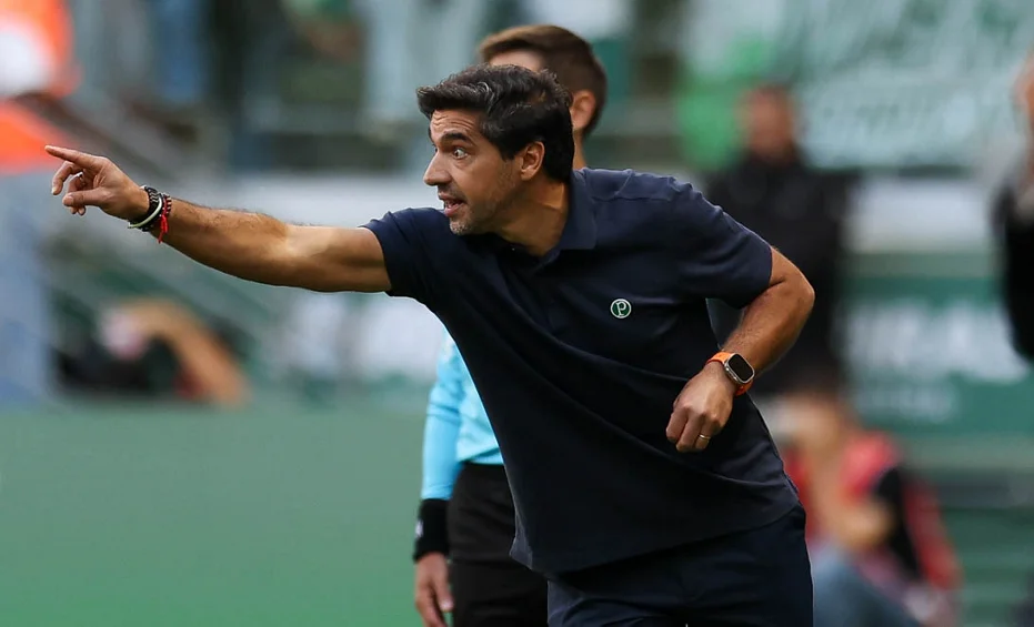 Abel promete Palmeiras competitivo em caso de saída de Allan e diz: "Quem quiser vai ter que pagar muito"