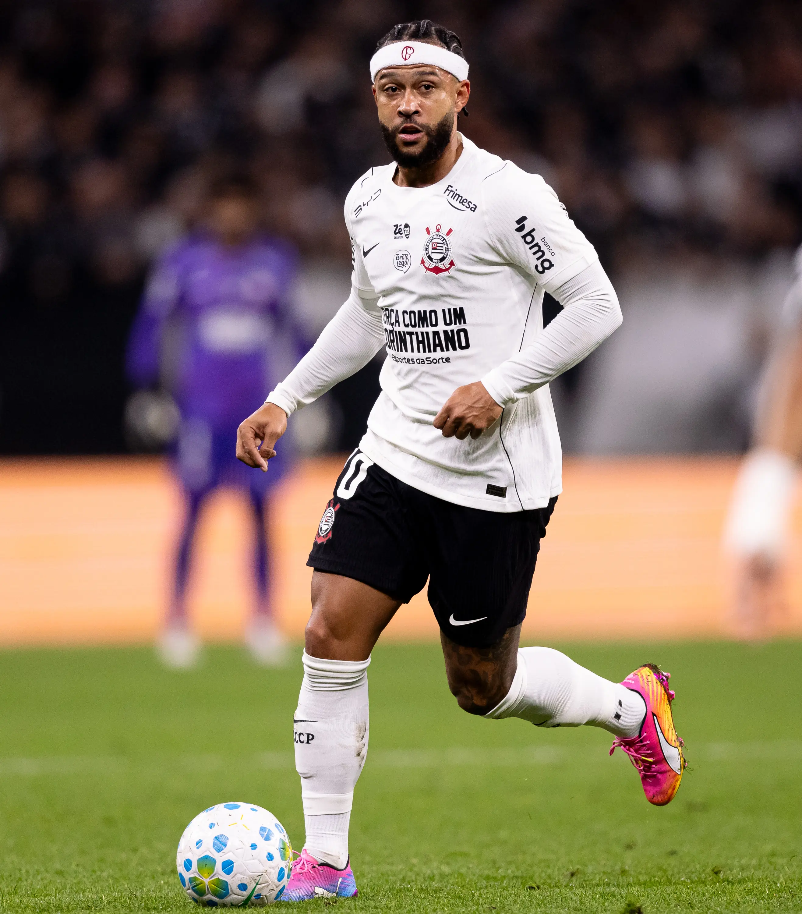 Corinthians trabalha para ter Memphis à disposição na Libertadores