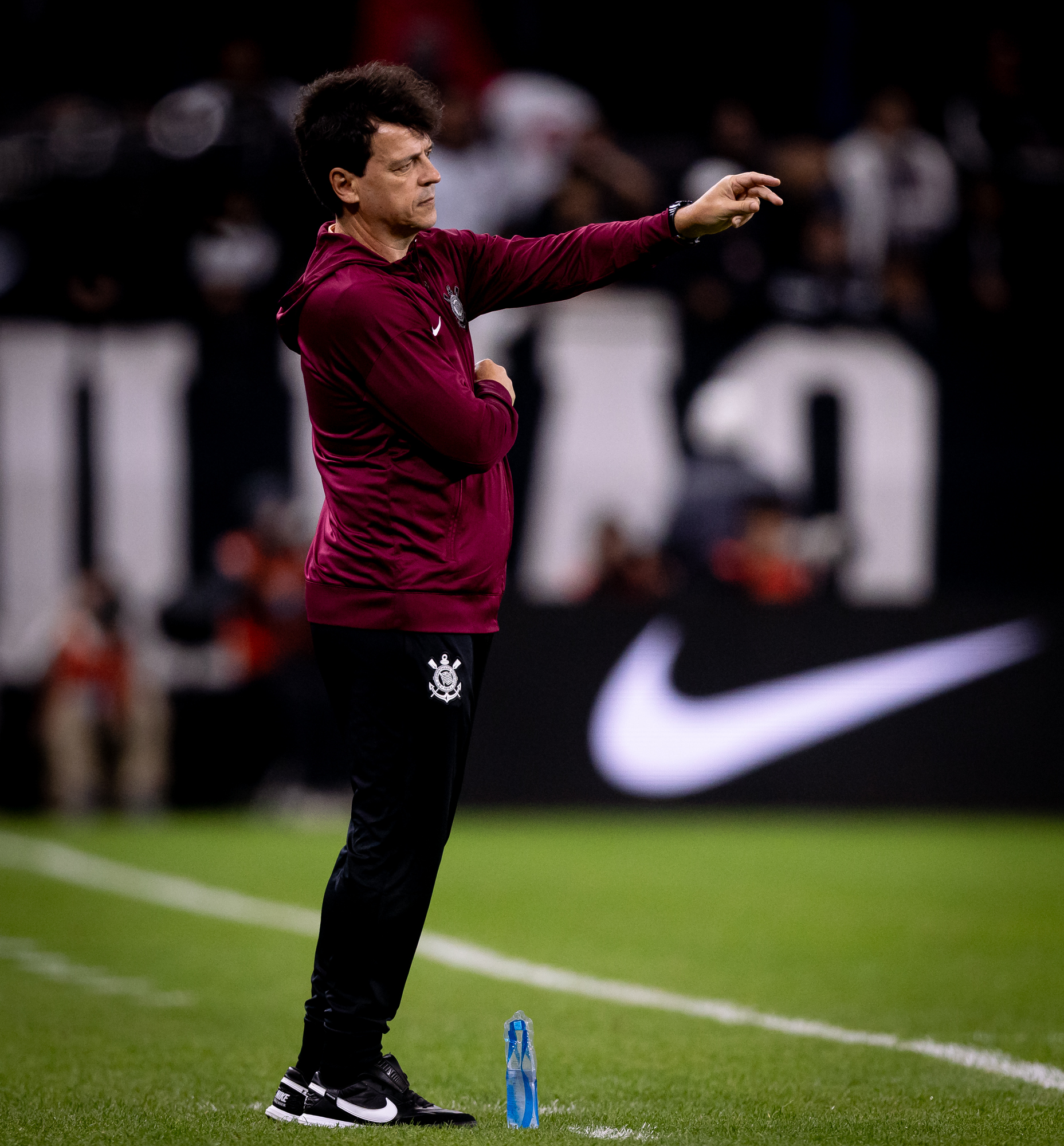 Diniz defende substituições e atribui derrota do Corinthians à desorganização