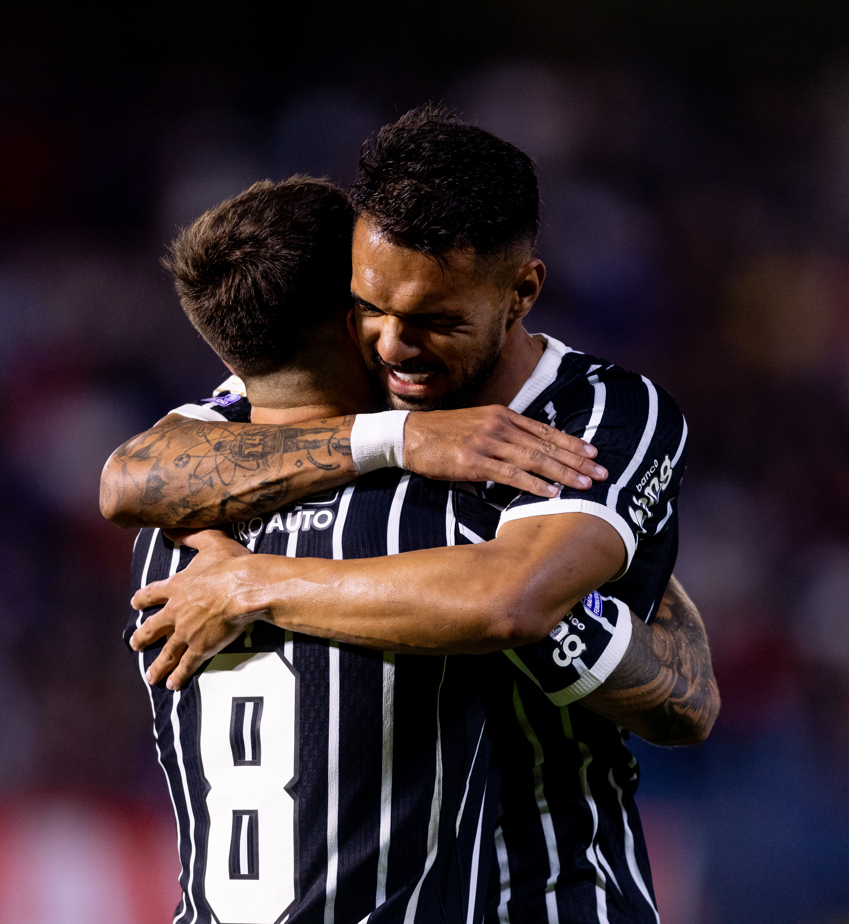 Análise: Corinthians dá resposta após eliminação e encontra soluções em meio aos desfalques