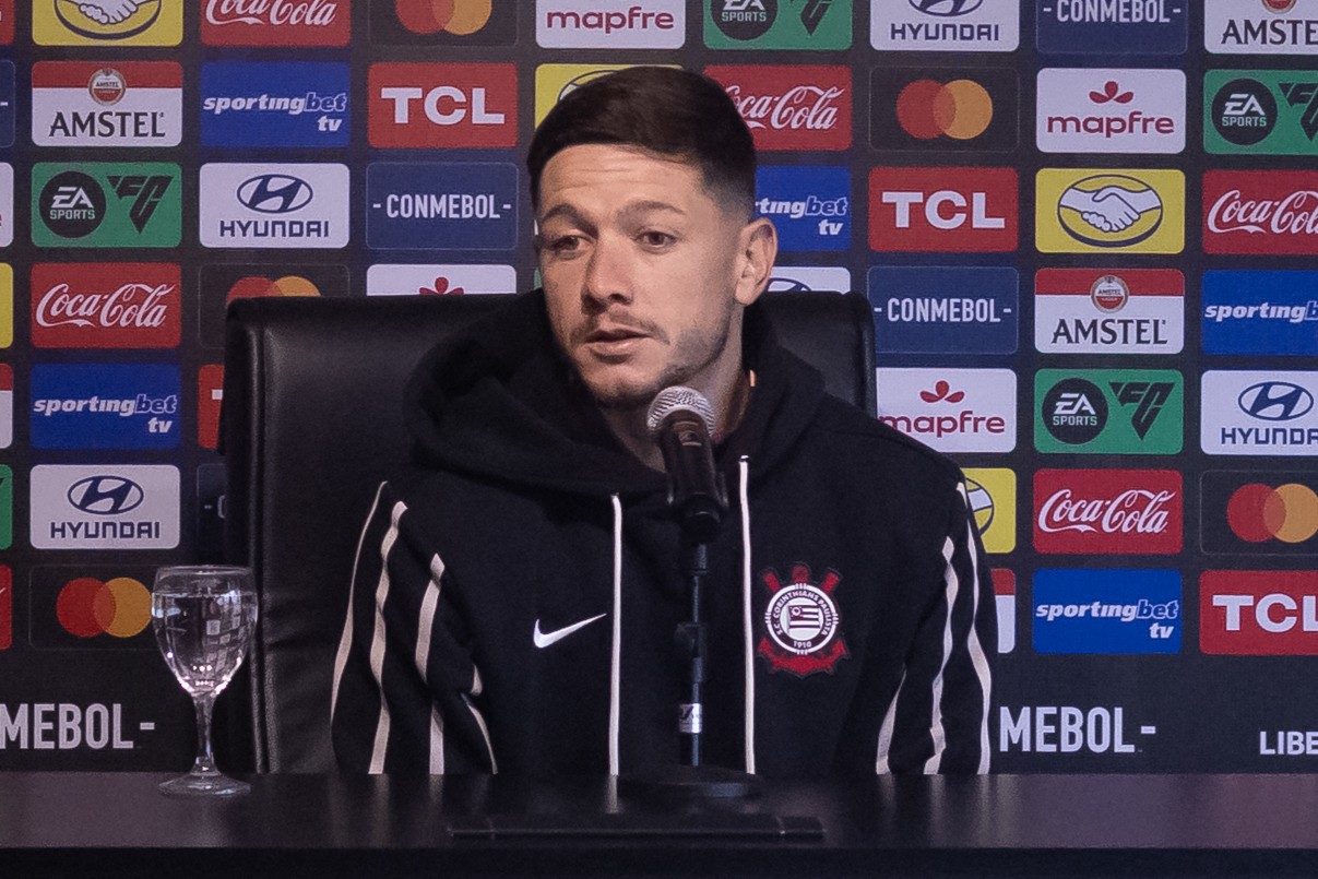 Garro lamenta saída de Memphis e fala sobre voltar a usar a 10 do Corinthians