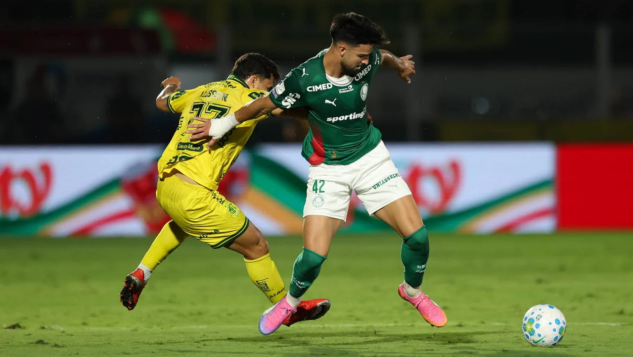 Palmeiras empata com o Mirassol e vê Flamengo encurtar distância no Brasileirão