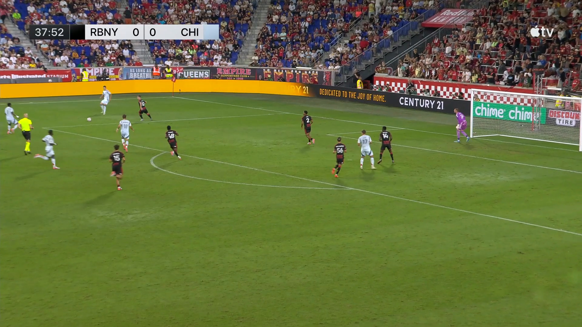 Astro suíço marca um golaço de cobertura para o Chicago Fire FC; veja gol