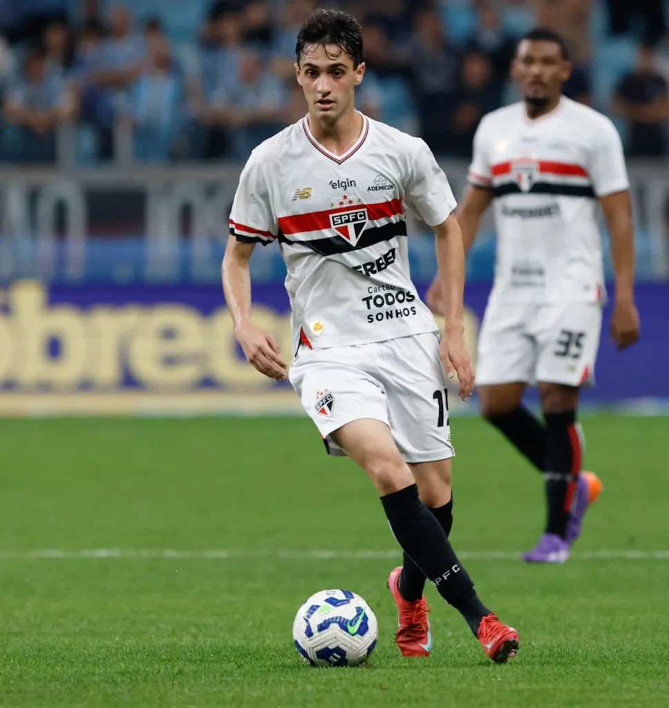 Craque revelado em Cotia retorna ao Morumbis pela primeira vez