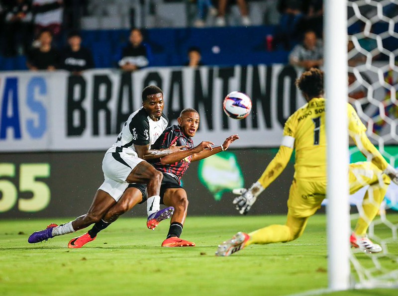 Corinthians tenta superar retrospecto ruim fora de casa e quebrar série do Bragantino