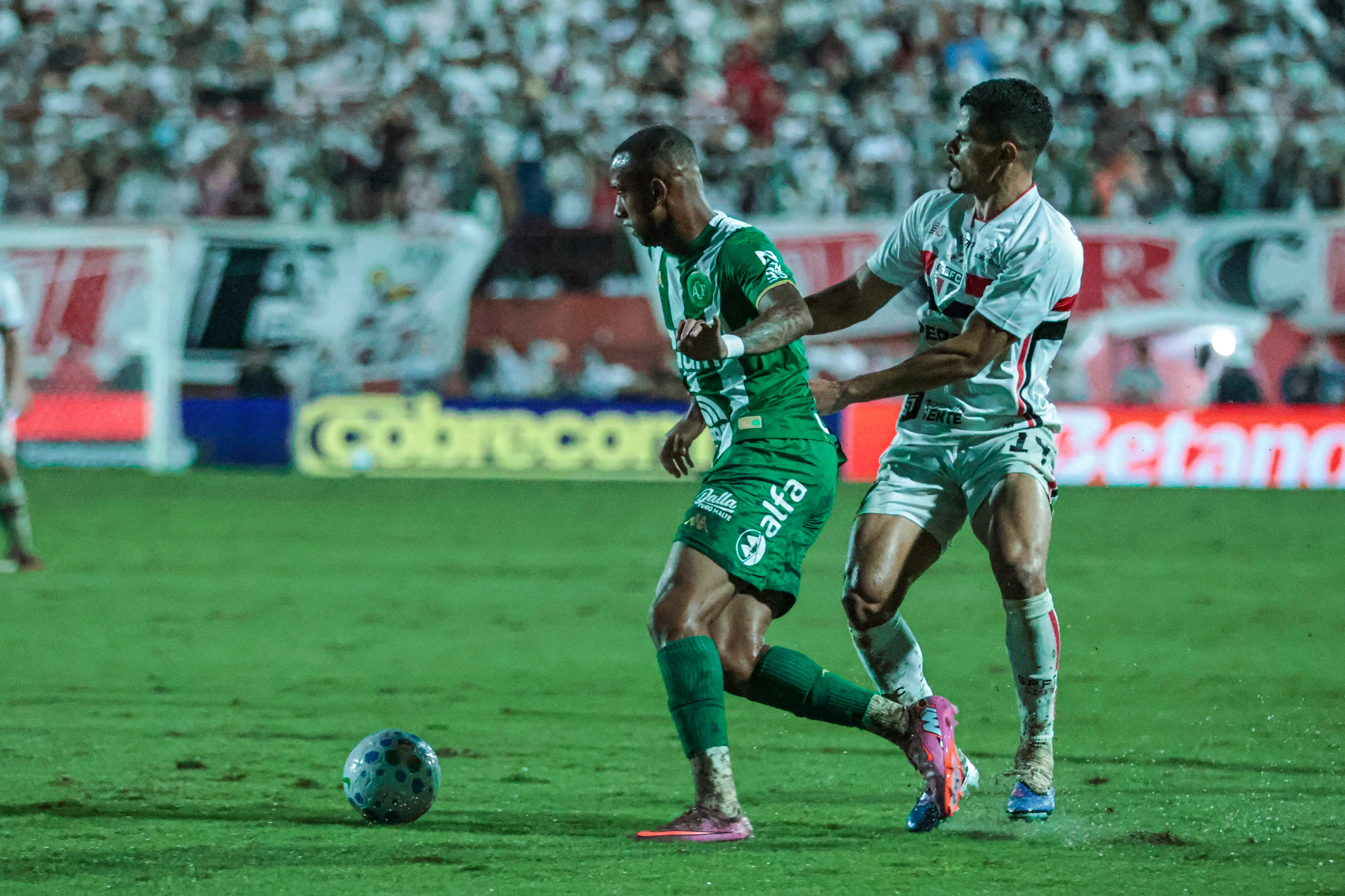 Chapecoense x São Paulo: saiba onde assistir ao jogo pelo Brasileirão