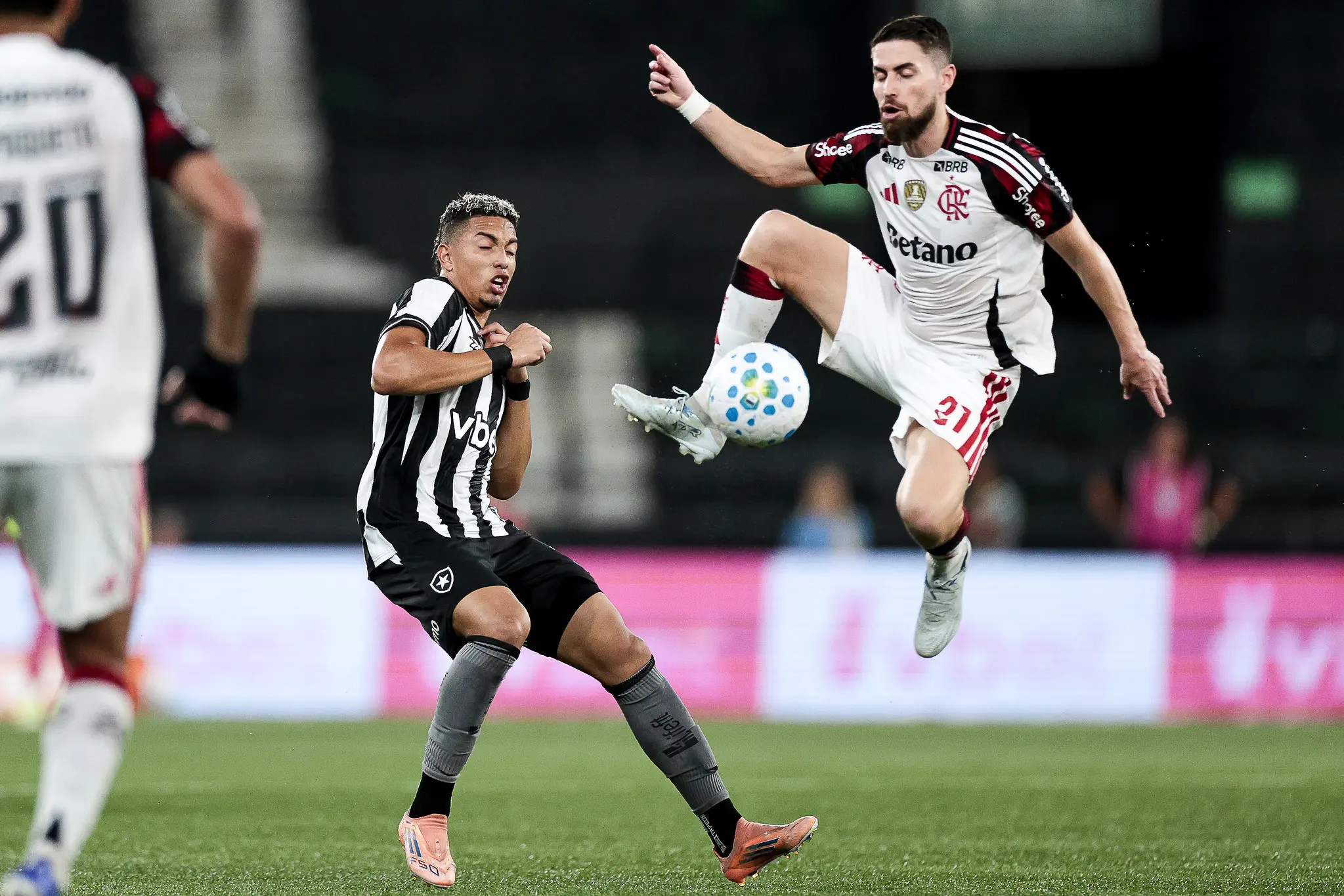Flamengo x Botafogo: siga o tempo real do jogo pelo Campeonato Brasileiro