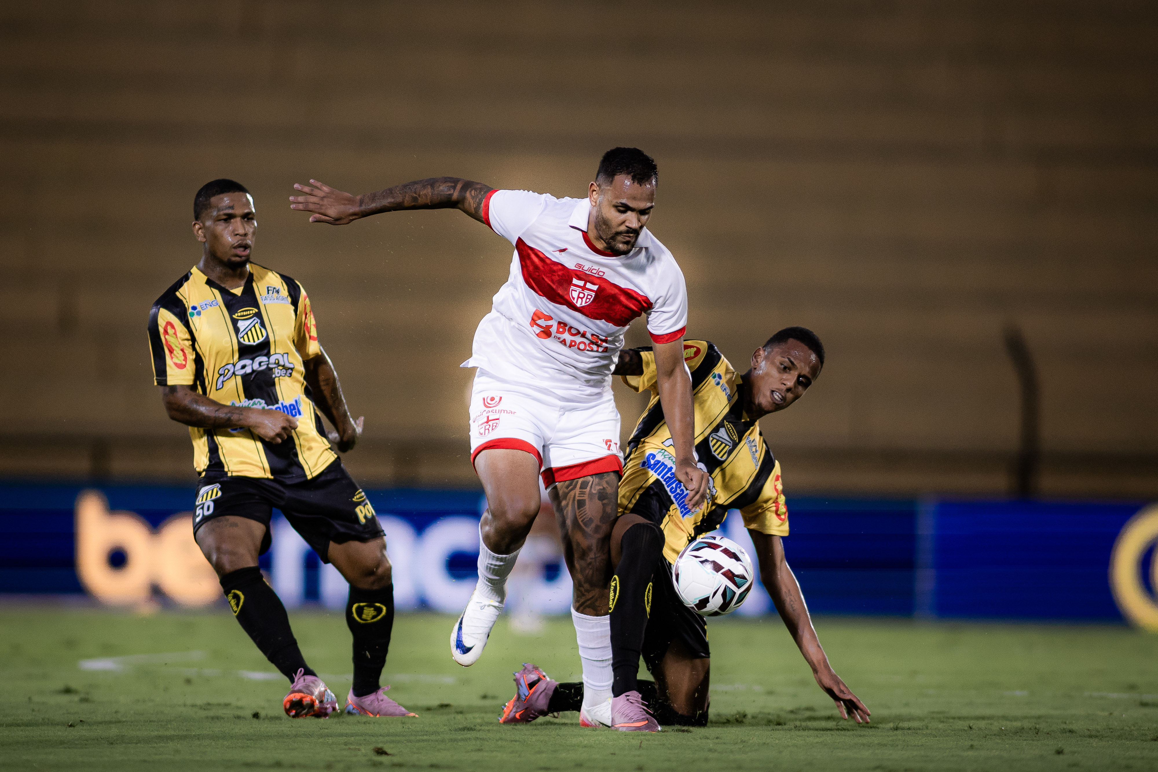CRB x Novorizontino: prováveis escalações e onde assistir ao jogo pela Série B