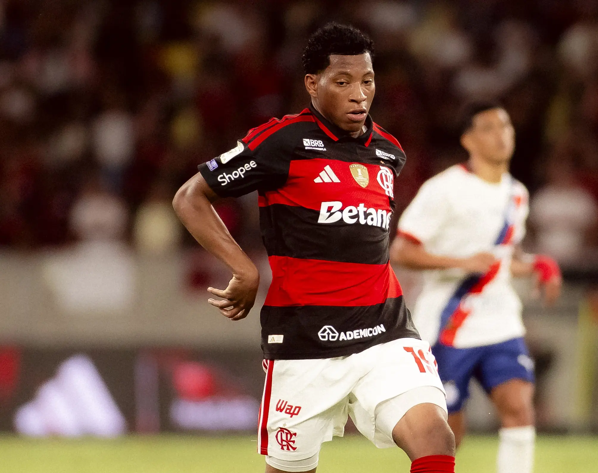 Flamengo alinha valores, e Plata ficar perto de acerto com o Dínamo de Moscou