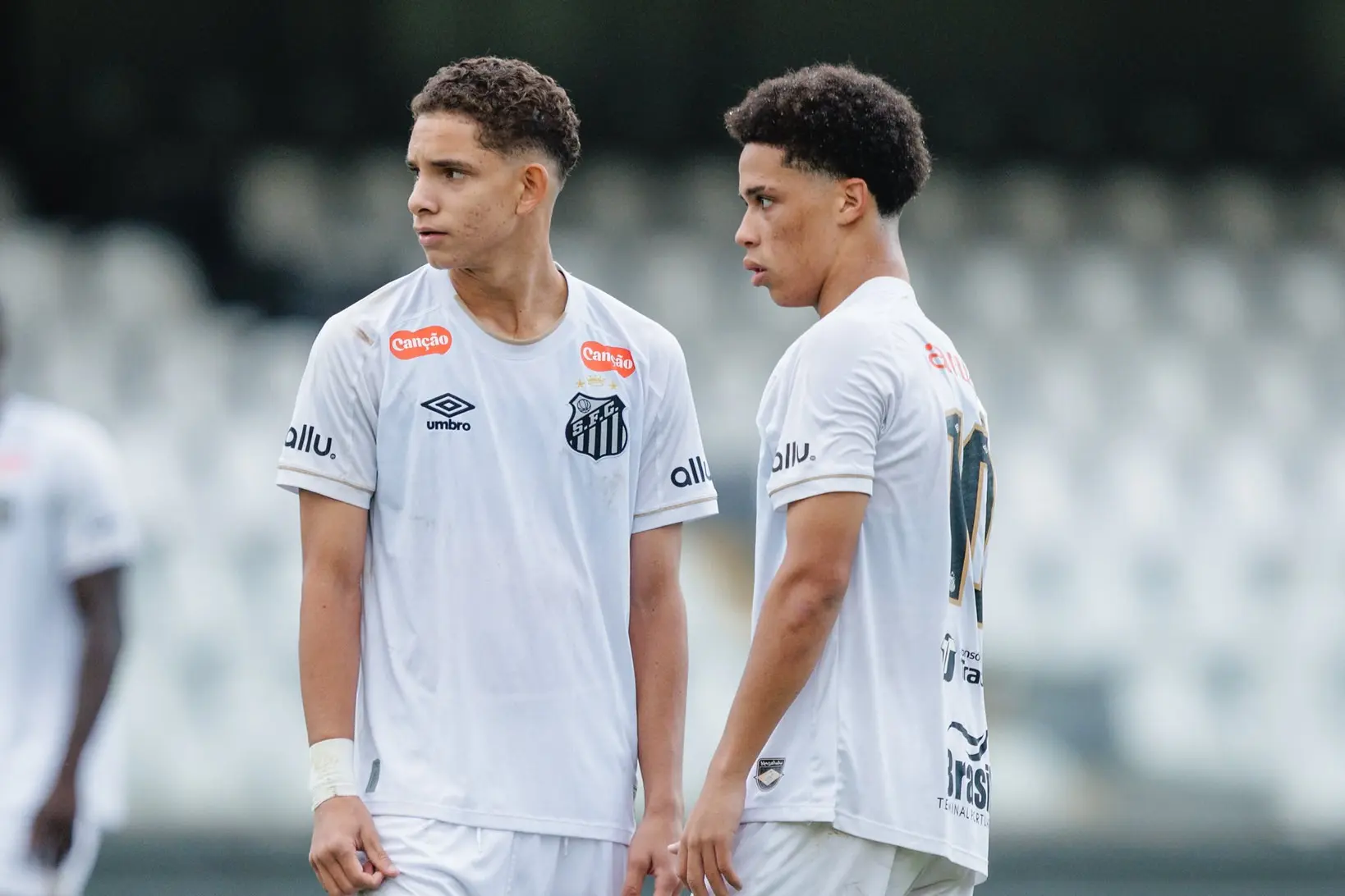 Base do Vasco: sub-17 feminino classifica, sub-20 estreia sábado e clube exalta Lourdes