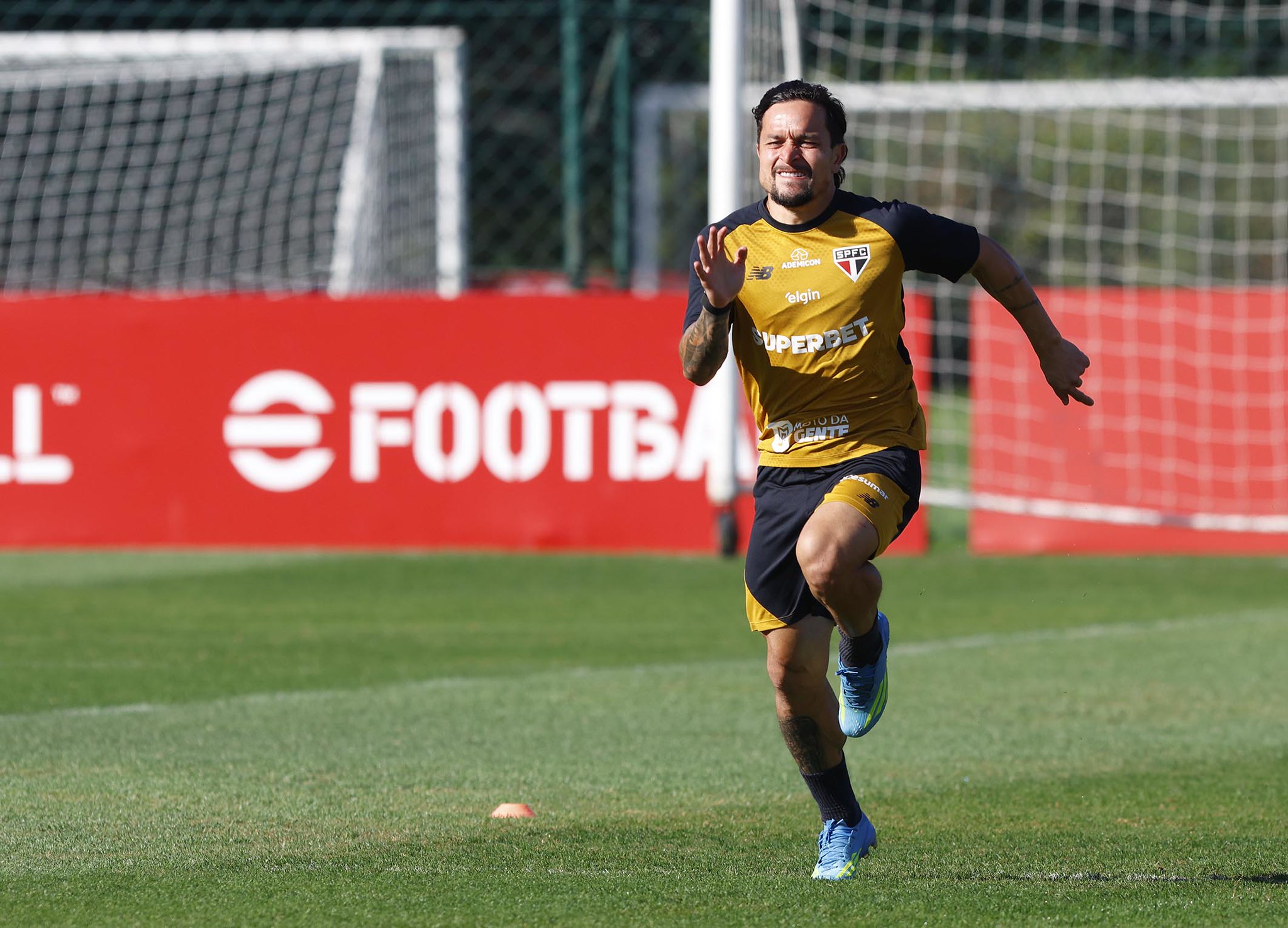 Veja fotos do treino do São Paulo deste sábado