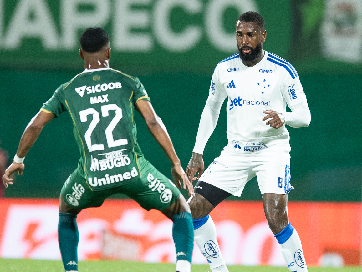 Empate sem gols em Chapecó aumenta pressão para o decisivo duelo no Mineirão entre Cruzeiro e Chapecoense