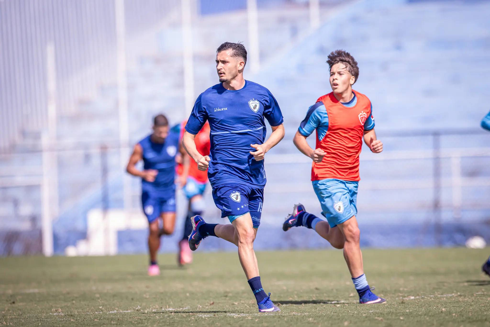 Goiás x Londrina: veja onde assistir e prováveis escalações do duelo pela Série B