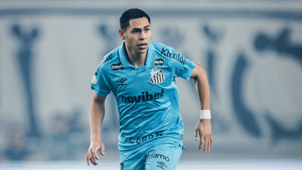 Caballero é titular pela primeira vez após retorno e pode ganhar espaço no Santos