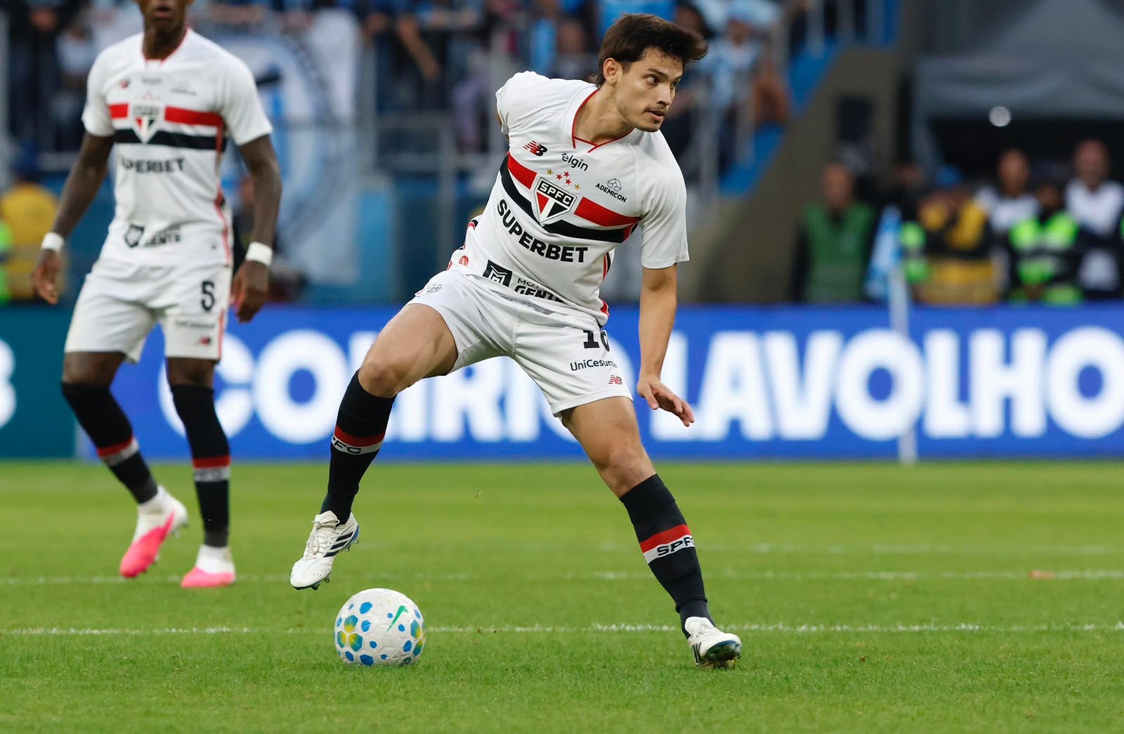 São Paulo não apressa retorno de Bobadilla e o poupa contra a Chapecoense