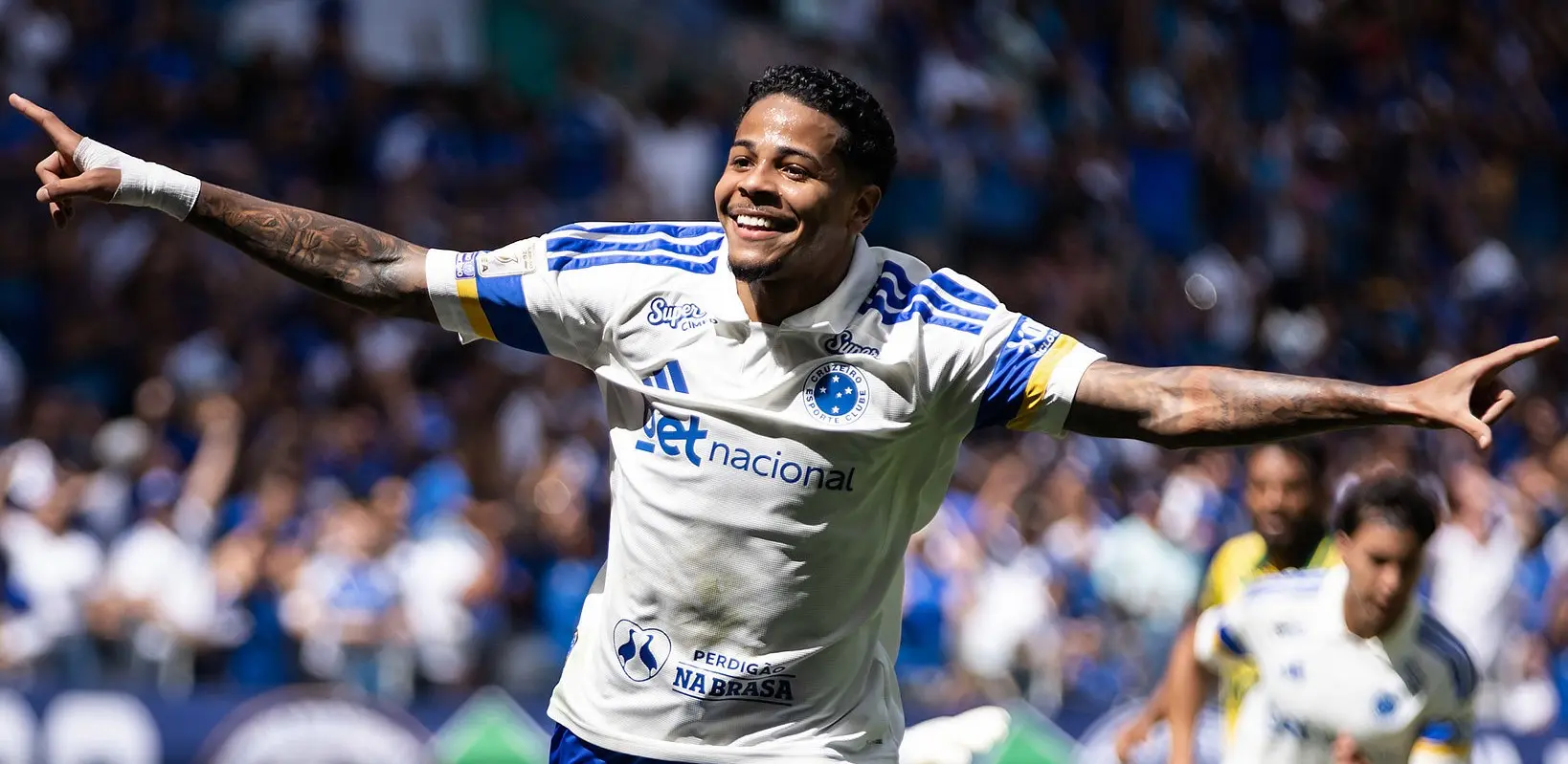 Wesley marca em estreia, Cruzeiro vence Mirassol e entra no G5 do Brasileirão
