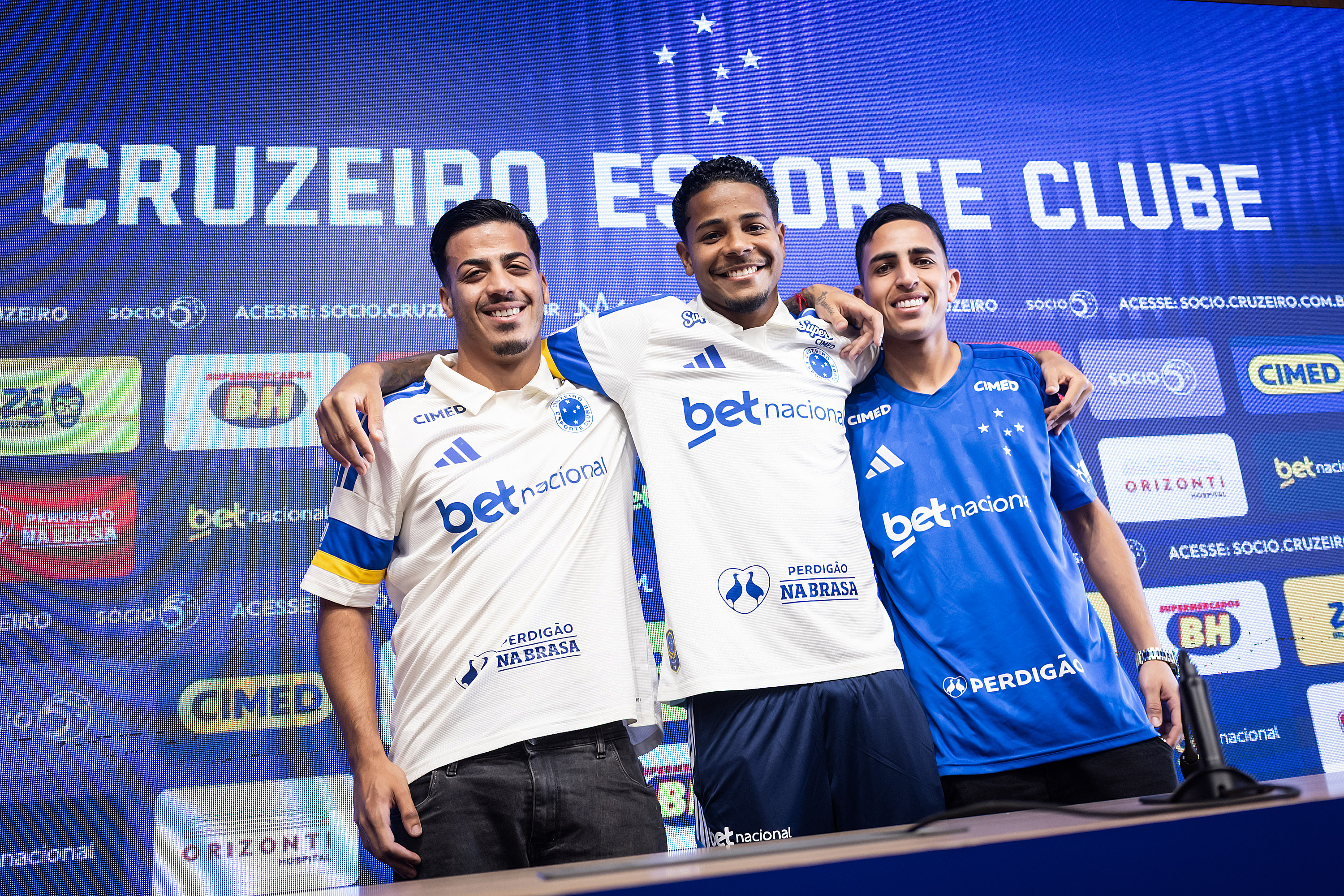 Wesley celebra nova fase no Cruzeiro após deixar Corinthians e destaca aprendizado no exterior