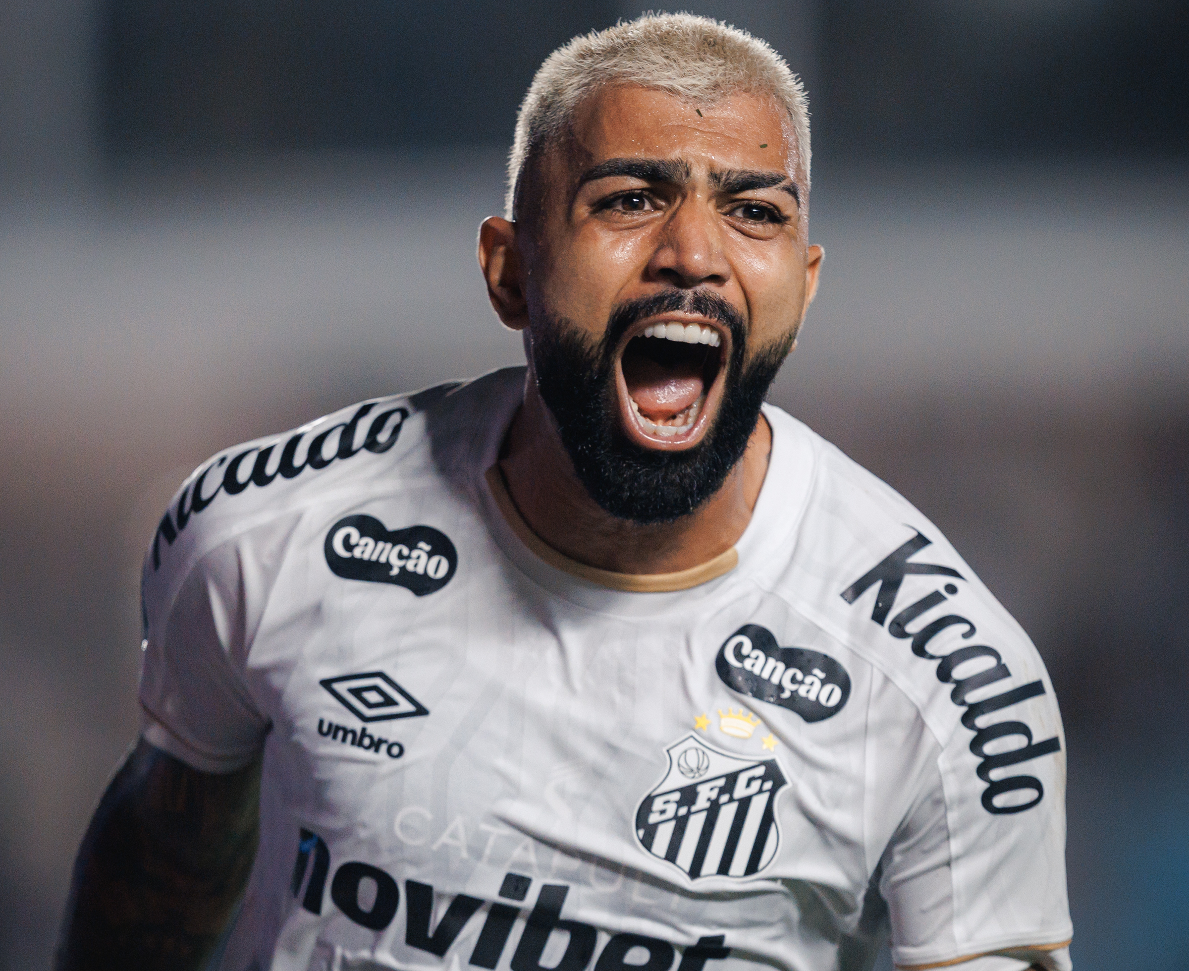 Santos faz três no Vasco e deixa o Z4 do Brasileirão