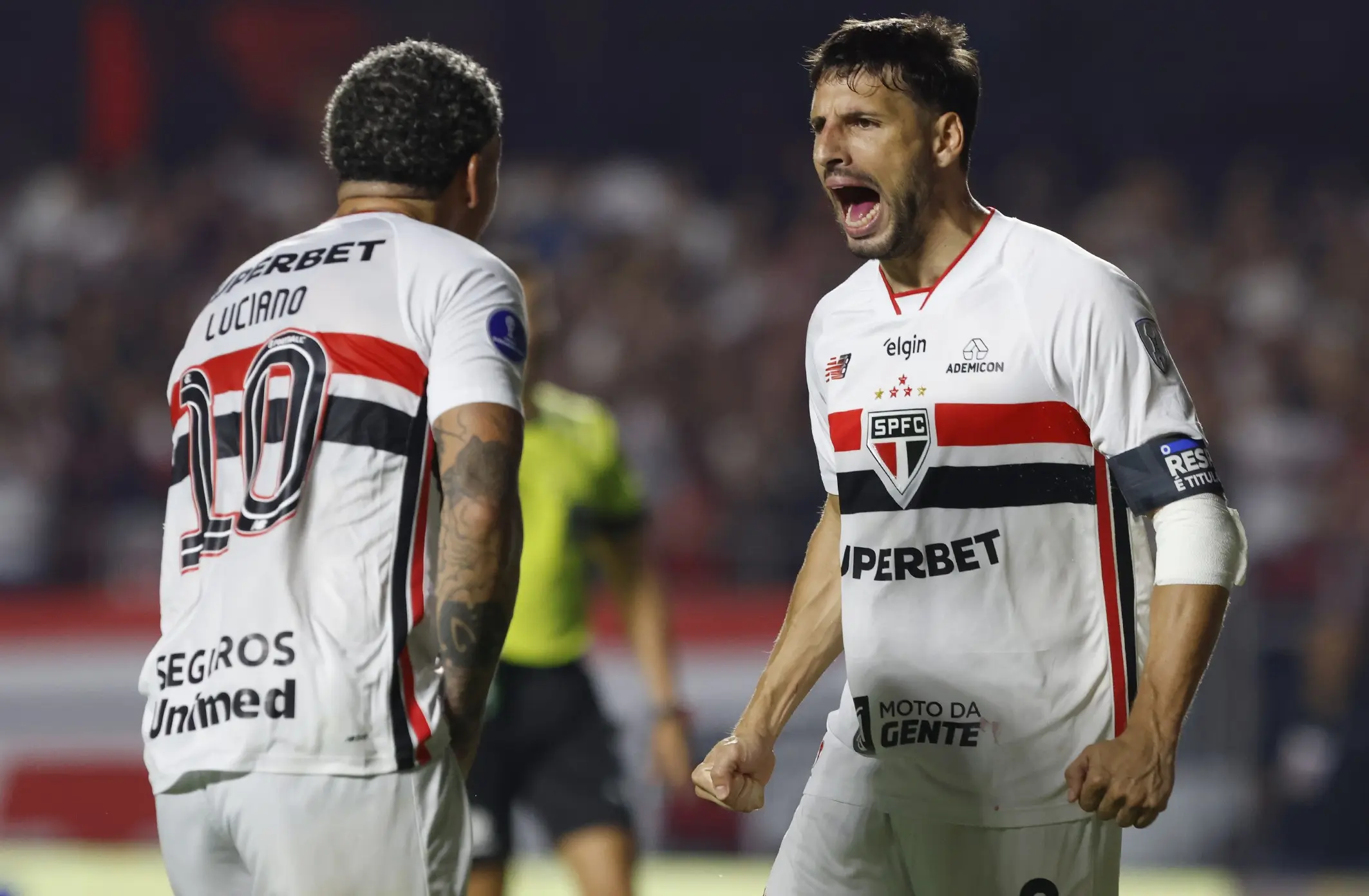 Análise: São Paulo flerta com antigos problemas, mas engata vitória para virar chave