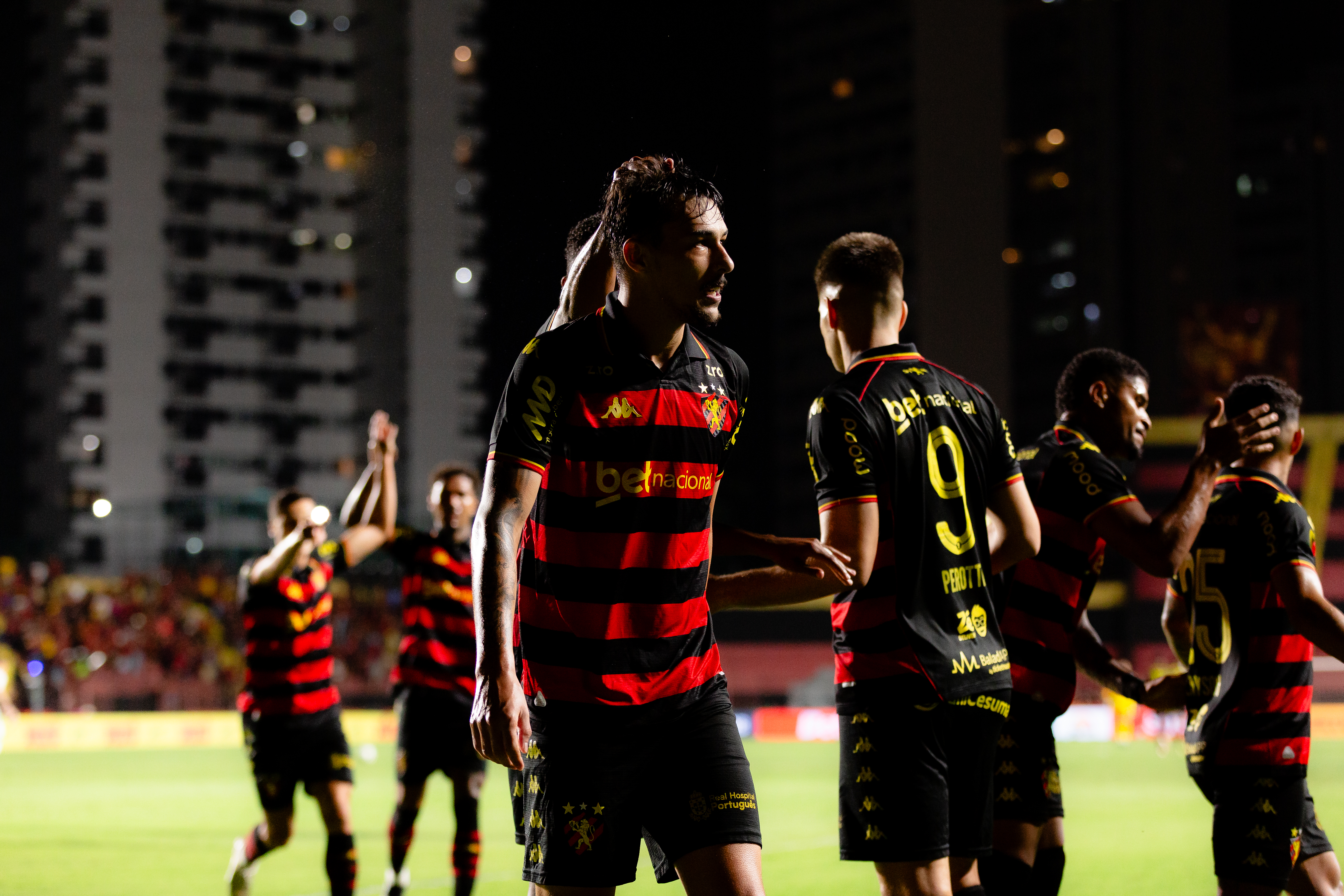 Sport faz três no América-MG e dorme no G6 da Série B