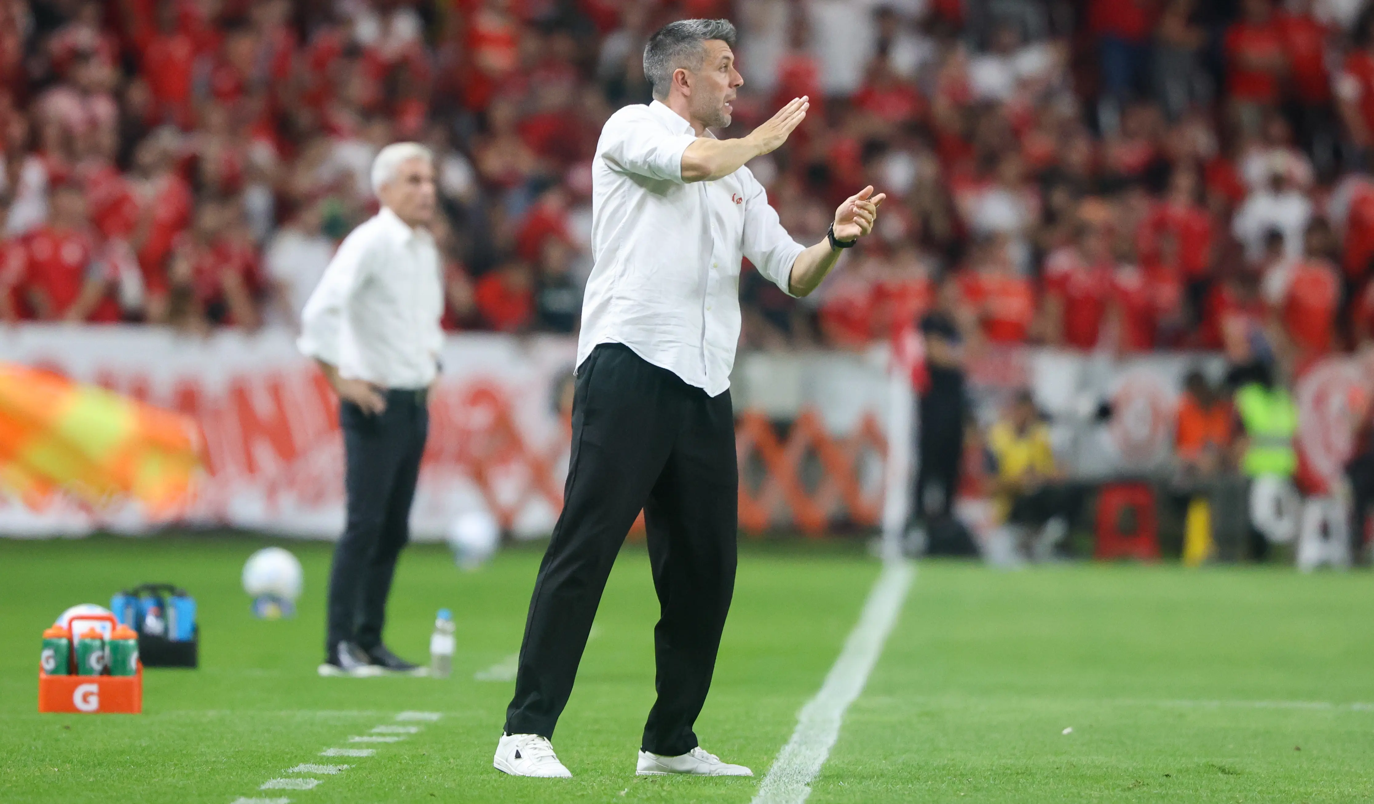 Pezzolano vê Gre-Nal truncado e projeta mais espaços para o Inter na volta