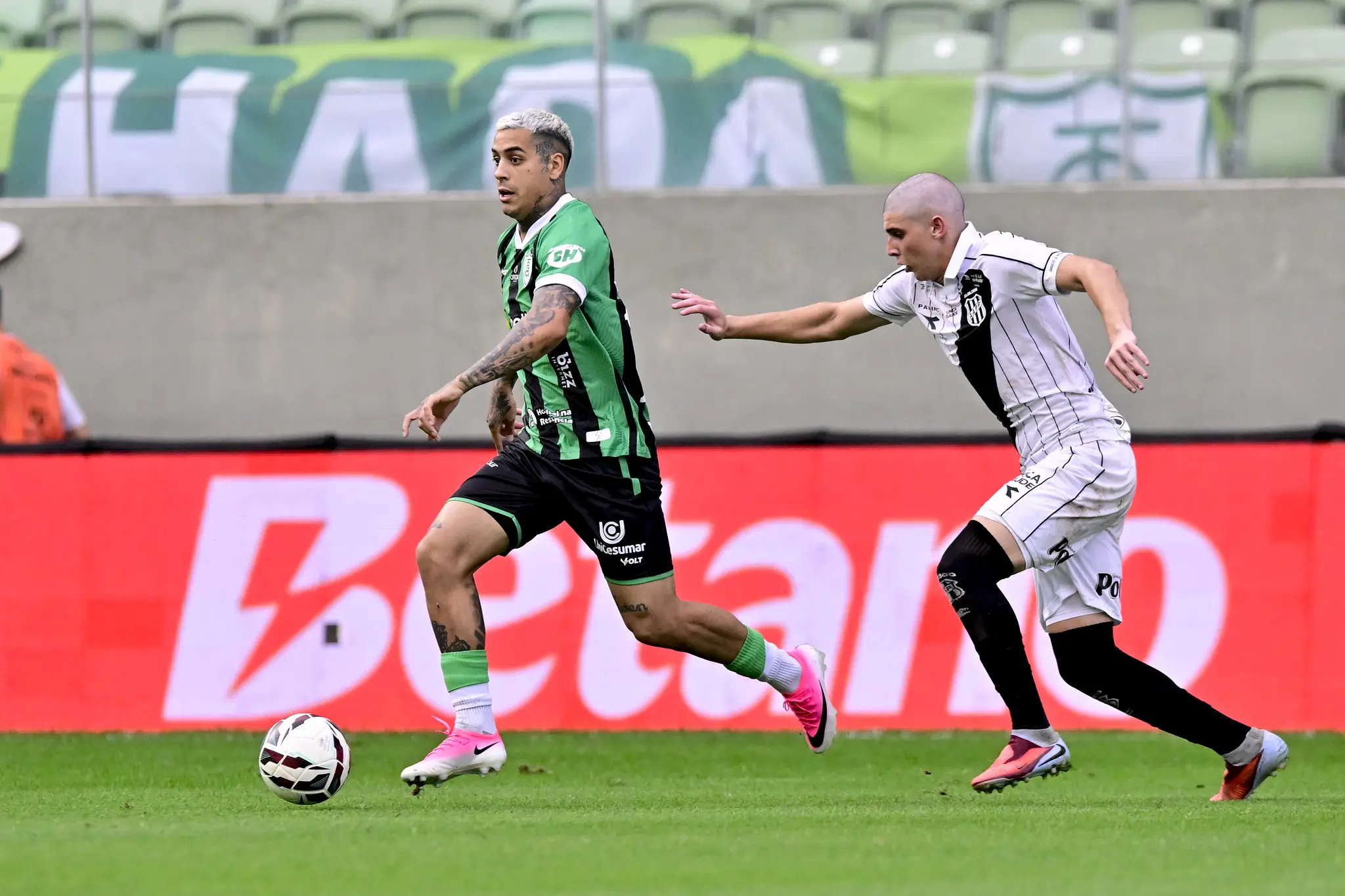 Confira as fotos de América-MG x Ponte Preta pela Série B