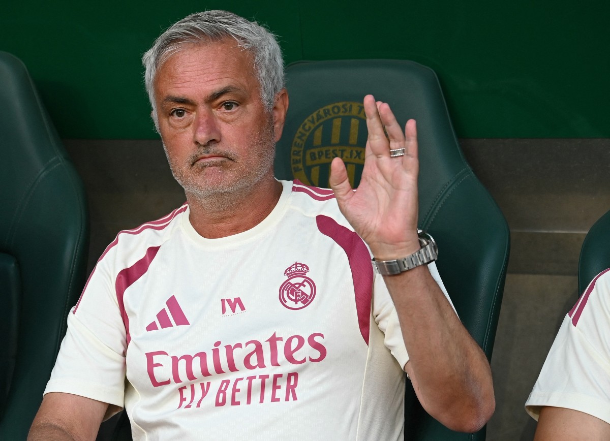 Mourinho quer enxugar elenco do Real Madrid, mas banca Endrick