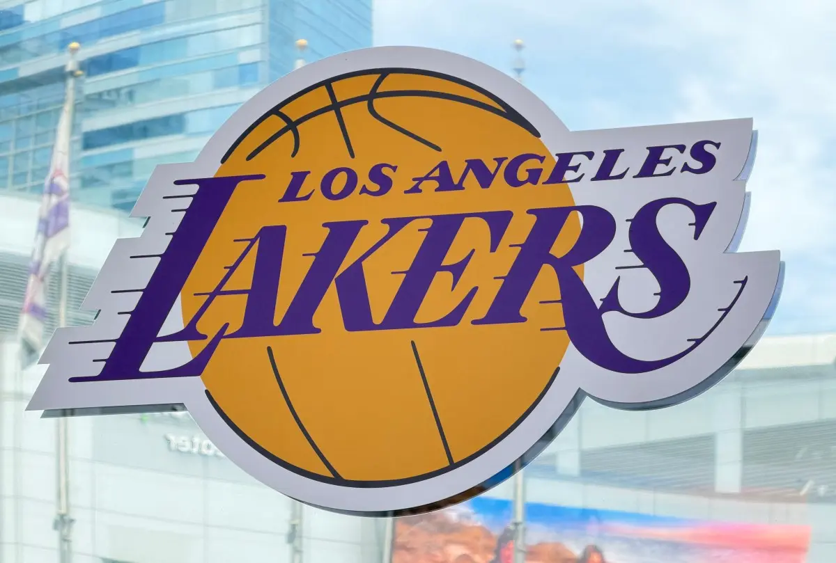 Ex-CEO da Disney deve controlar 83% dos Lakers após novo acordo